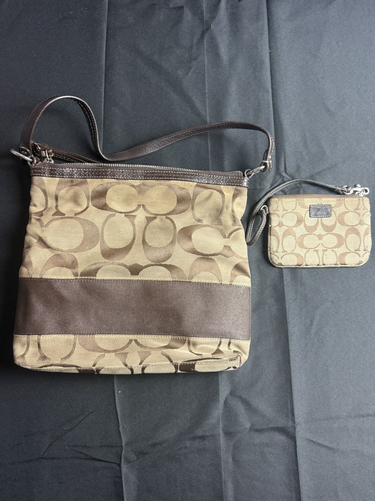 Coach Beautiful Crossbody Coach Shoulder Bag With Coach Wristlet Size ONE SIZE - 1 Thumbnail