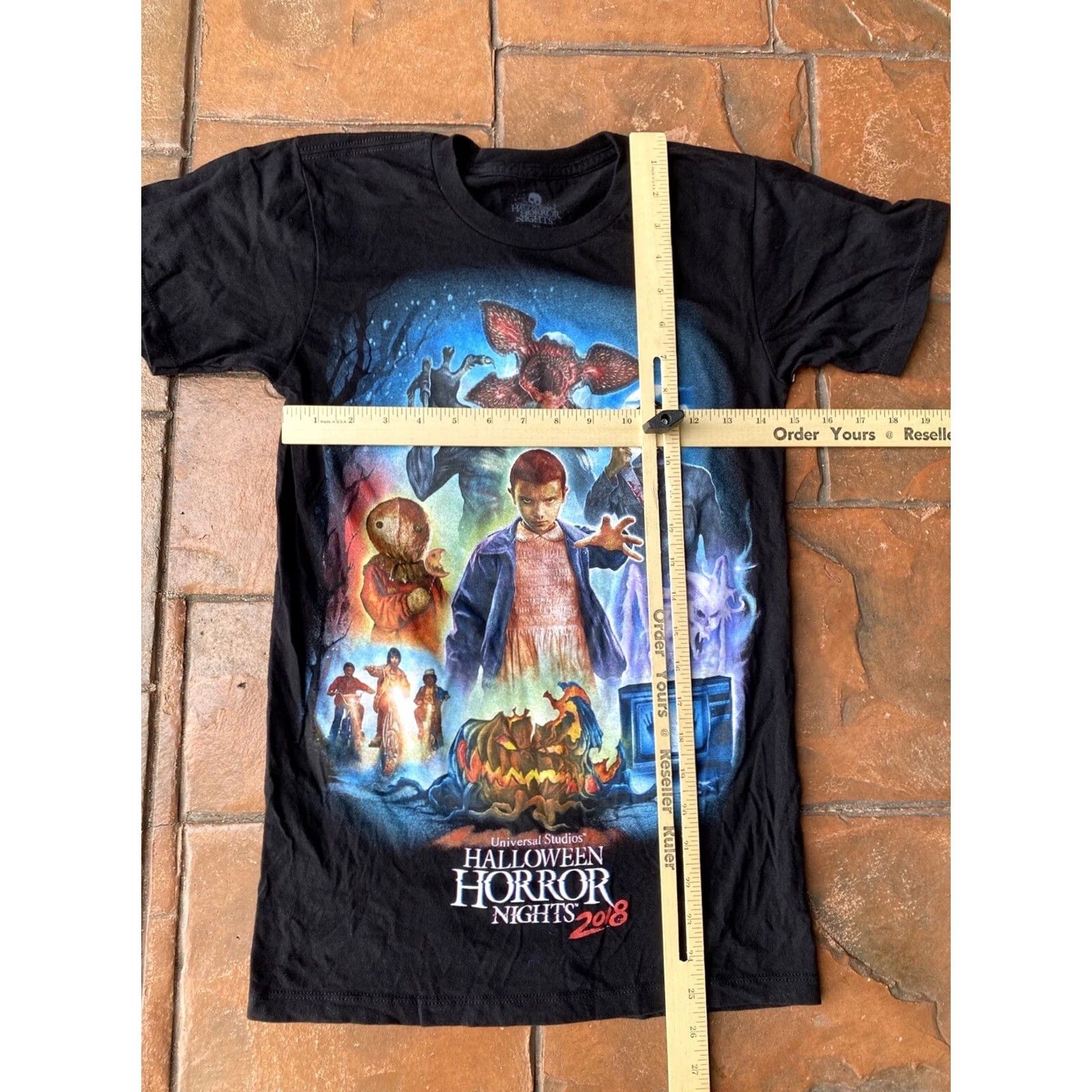 Vintage VINTAGE Universal Studios Horror Nights Stranger Things T Shirt XS Size US XS / EU 42 / 0 - 5 Thumbnail