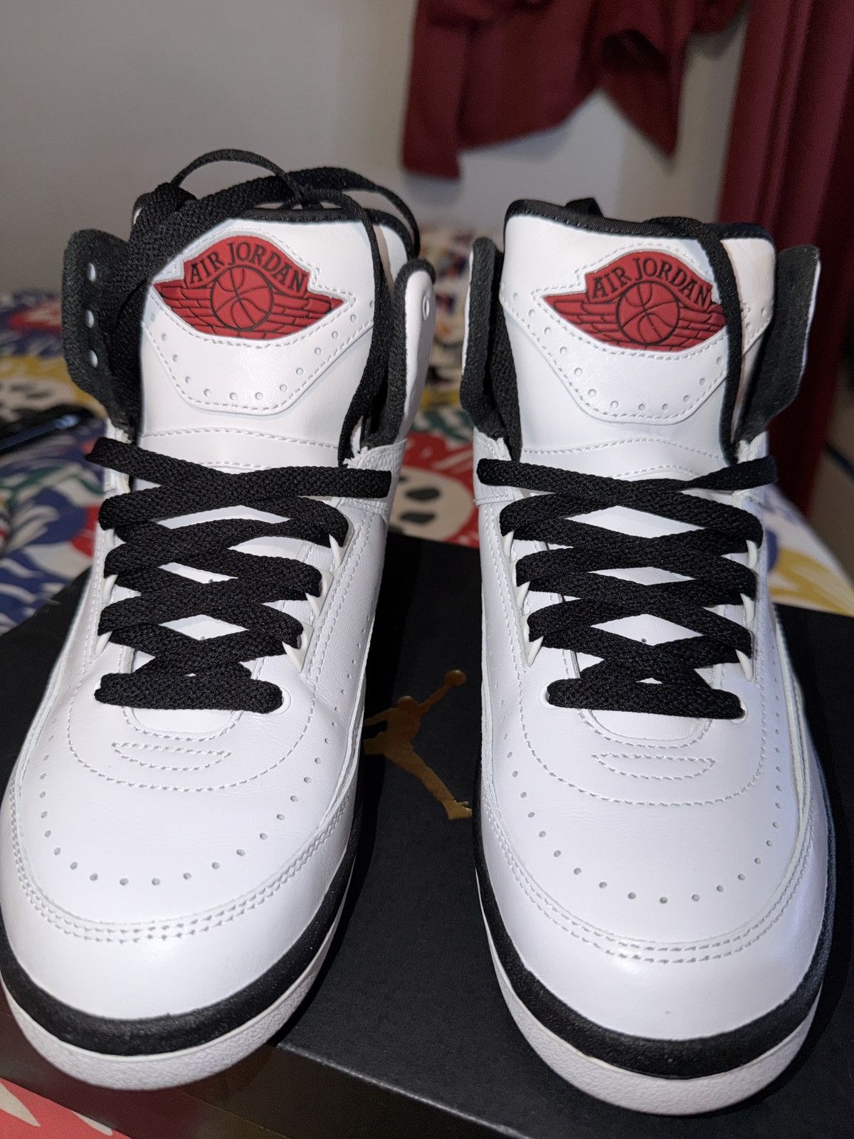 Jordan Brand Air Jordan 2 Retro ‘Chicago’ Size US 7 / EU 40 - 2 Thumbnail