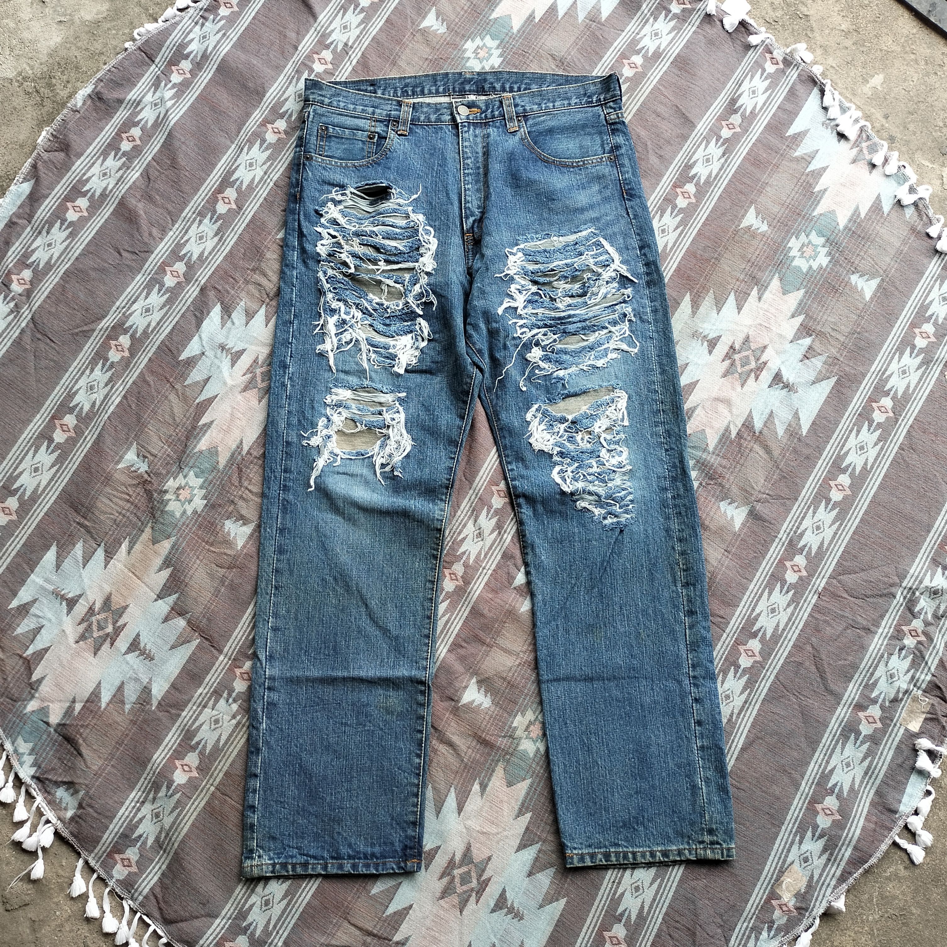 Bounty Hunter Bounty Hunter distressed denim Size US 34 / EU 50 - 1 Thumbnail