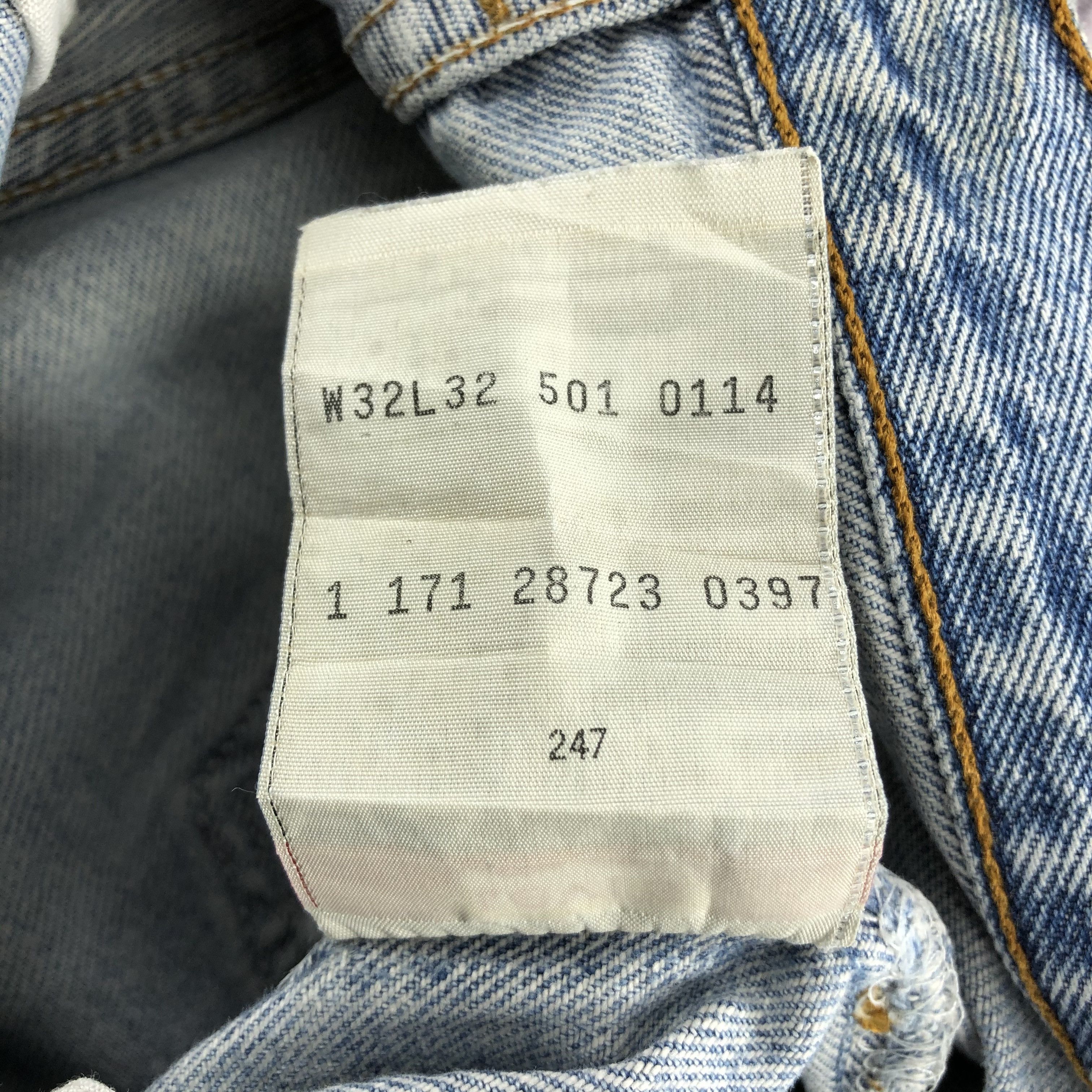 Levi's 90s Vintage Light Wash Levis 501 Jeans-JM2188 Size US 31 - 18 Thumbnail