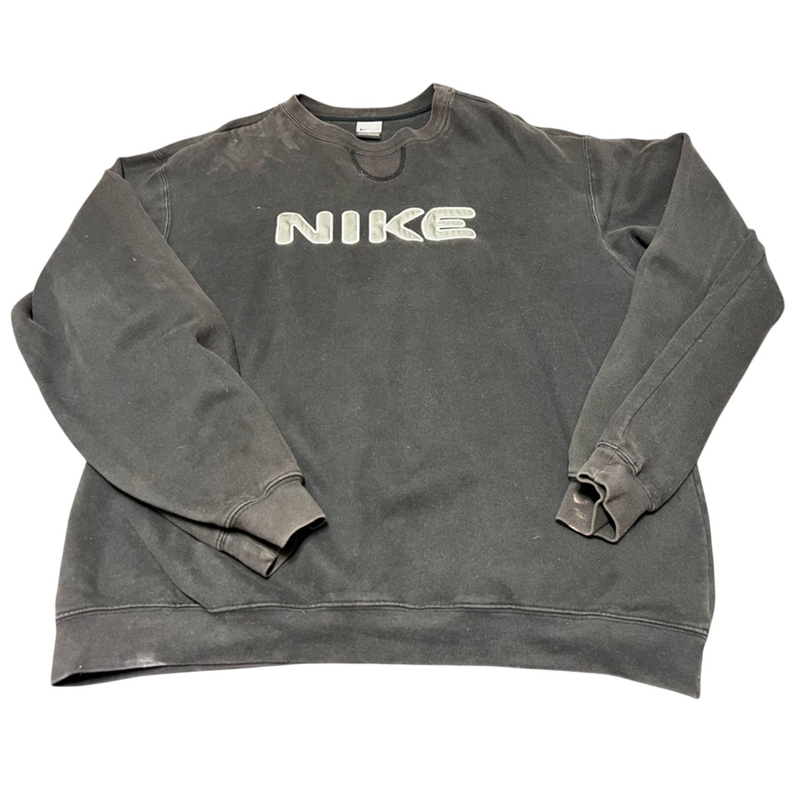 Nike NIKE Spell Out Vintage Y2K Crewneck Sweater Jumper Pullover Size US L / EU 52-54 / 3 - 1 Thumbnail