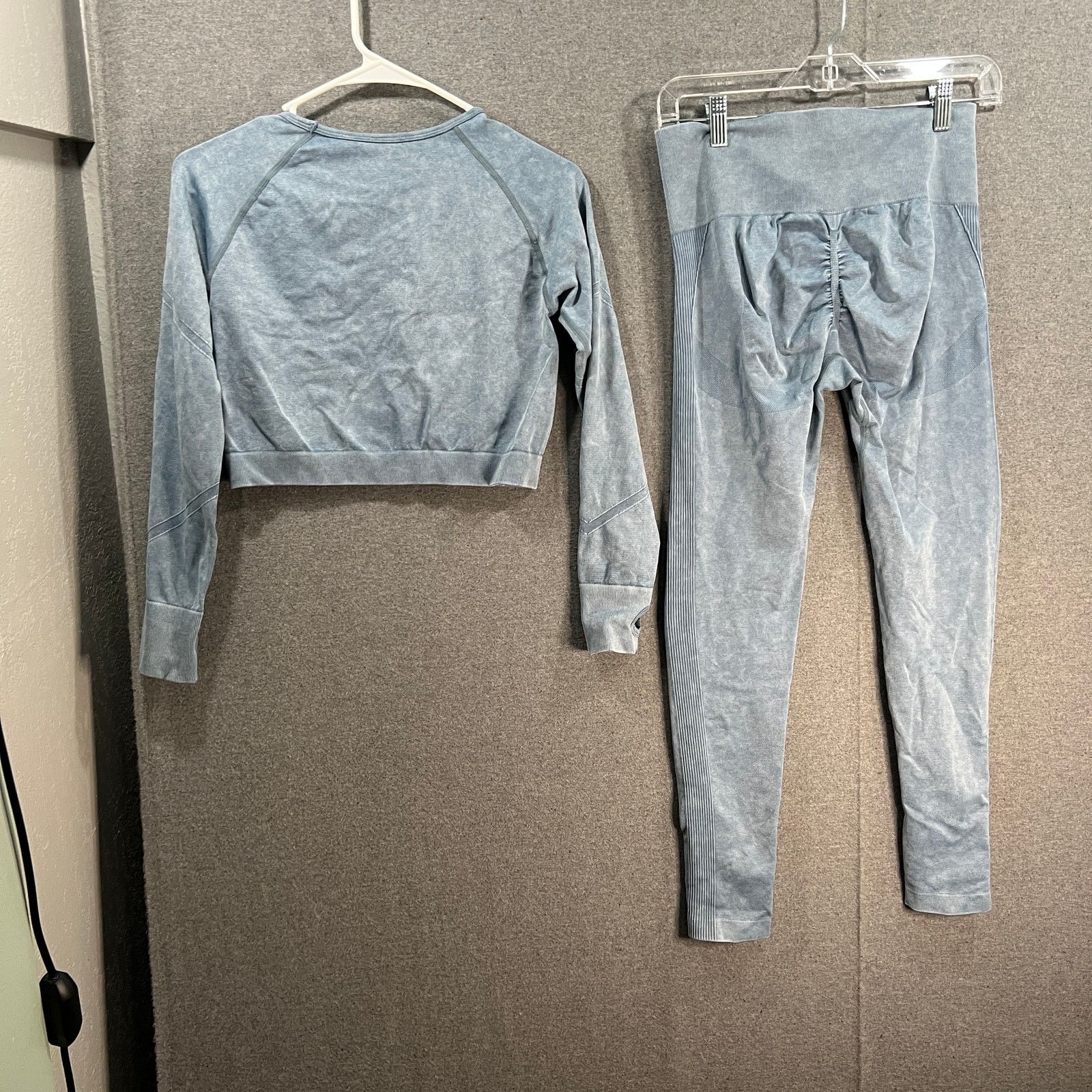 Other Workout 2 PC Crop Top Long Sleeve and Bottom Light Blue Size Size L / US 10 / IT 46 - 2 Thumbnail