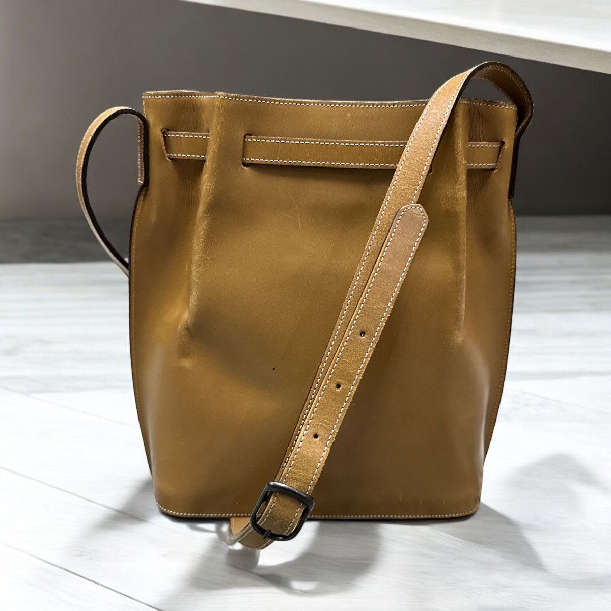 Issey Miyake × Vintage VTG ISSEY MIYAKE DESIGN LEATHER SHOULDER BAG Size ONE SIZE - 3 Thumbnail
