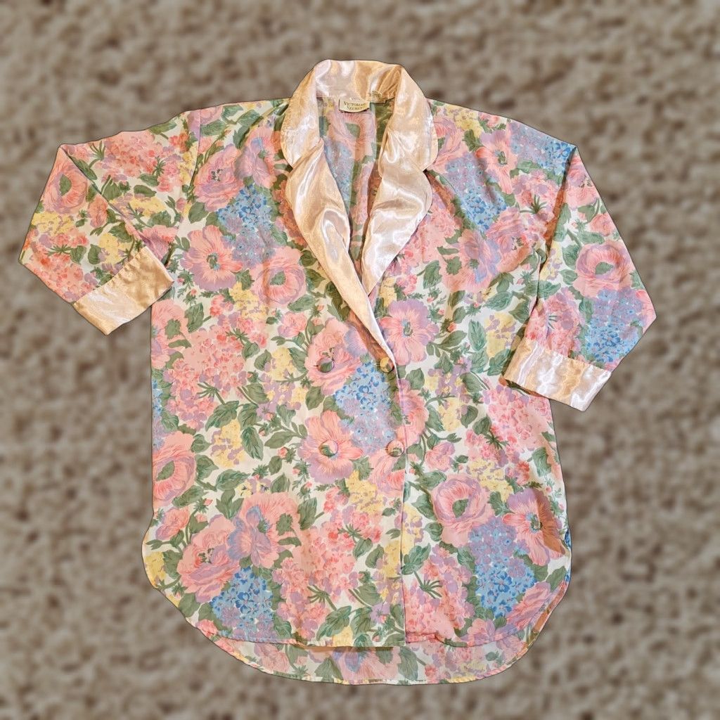 Victoria's Secret VICTORIA'S SECRET Nightgown Womens Medium Pink Floral Button Gold Label Vintage Nightgown Size ONE SIZE - 1 Thumbnail