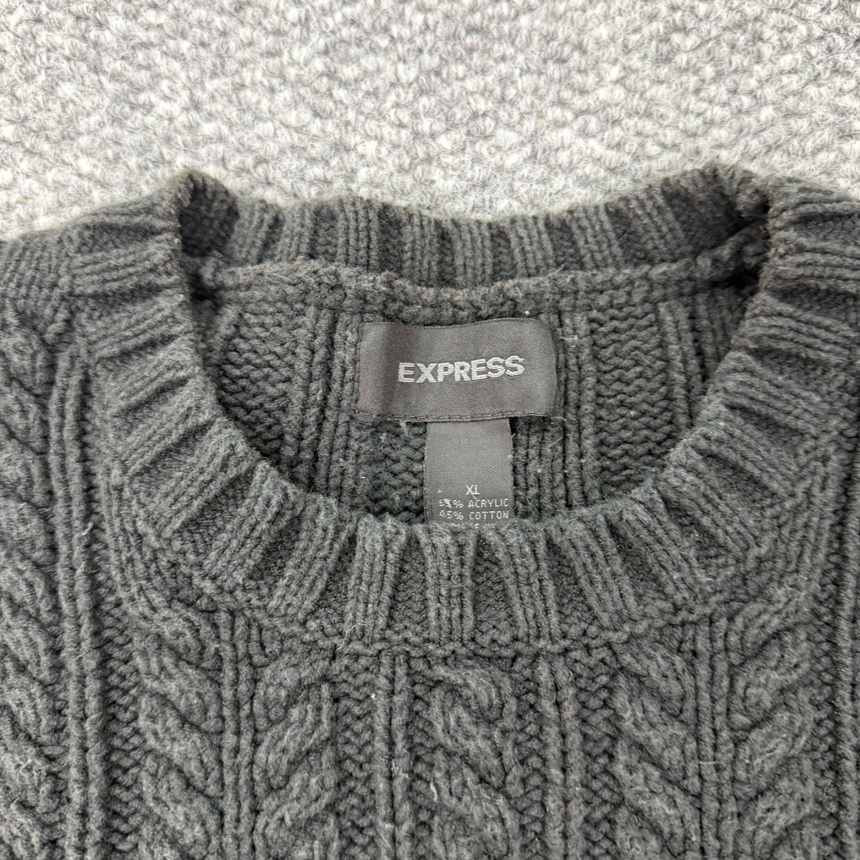 Express Express Mens XL Gray Cable-Knit Crewneck Pullover Sweater, Acrylic Cotton Blend, Ribbed, Pullover, Knit, Solid, 60 Day Return Policy, Ships Fast Size US XL / EU 56 / 4 - 2 Thumbnail