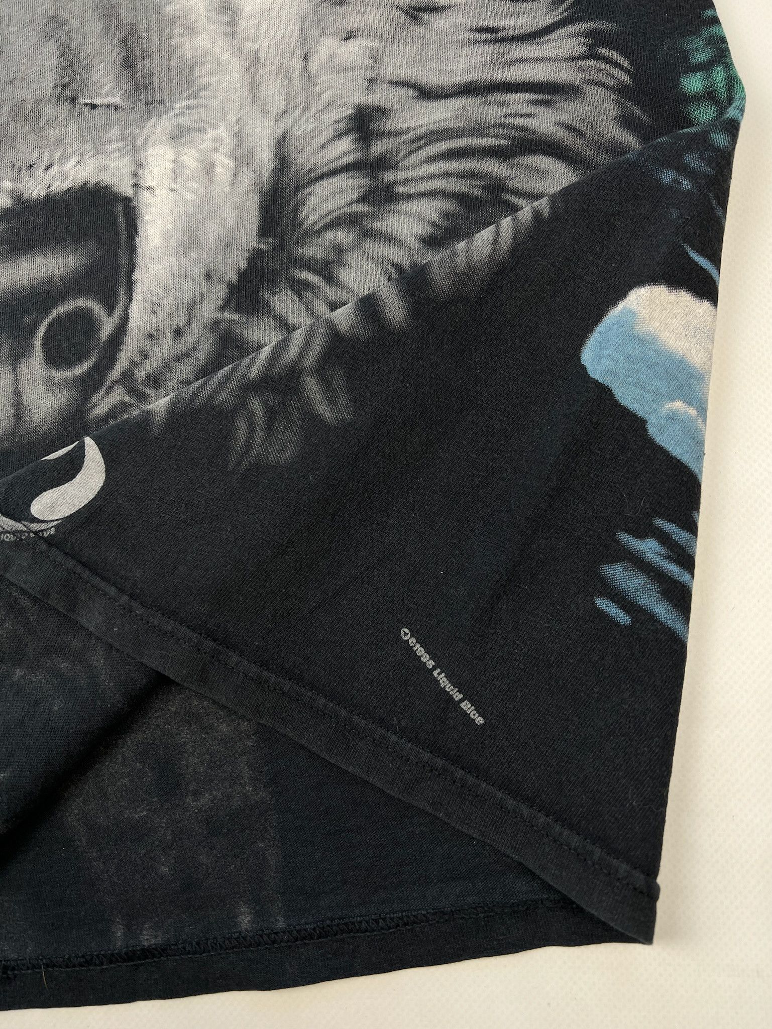 Liquid Blue × Vintage Vintage 1995 Liquid Blue Wolf John Connell Size US L / EU 52-54 / 3 - 4 Thumbnail