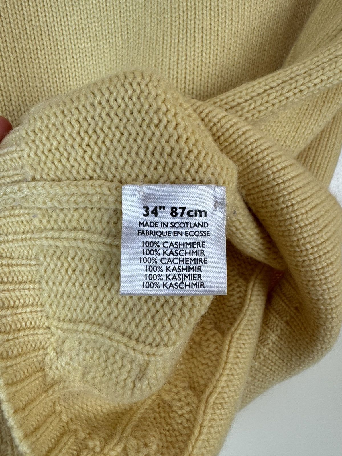 Johnstons Of Elgin JOHNSTONS OF ELGIN Cashmere Cable Knit Turtleneck Sweater S Size S / US 4 / IT 40 - 7 Thumbnail