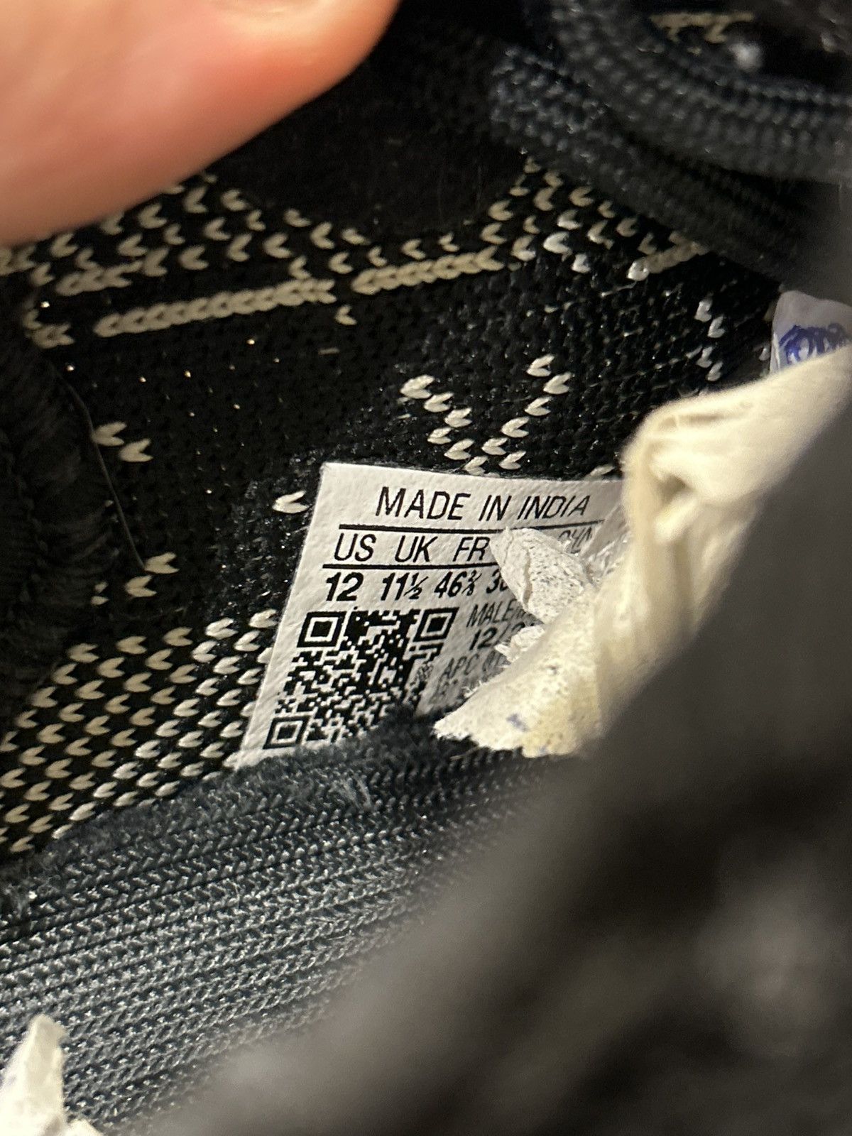 Adidas Adidas Yeezy Boost 350 V2 ‘Oreo’ Size US 12 / EU 45 - 6 Thumbnail