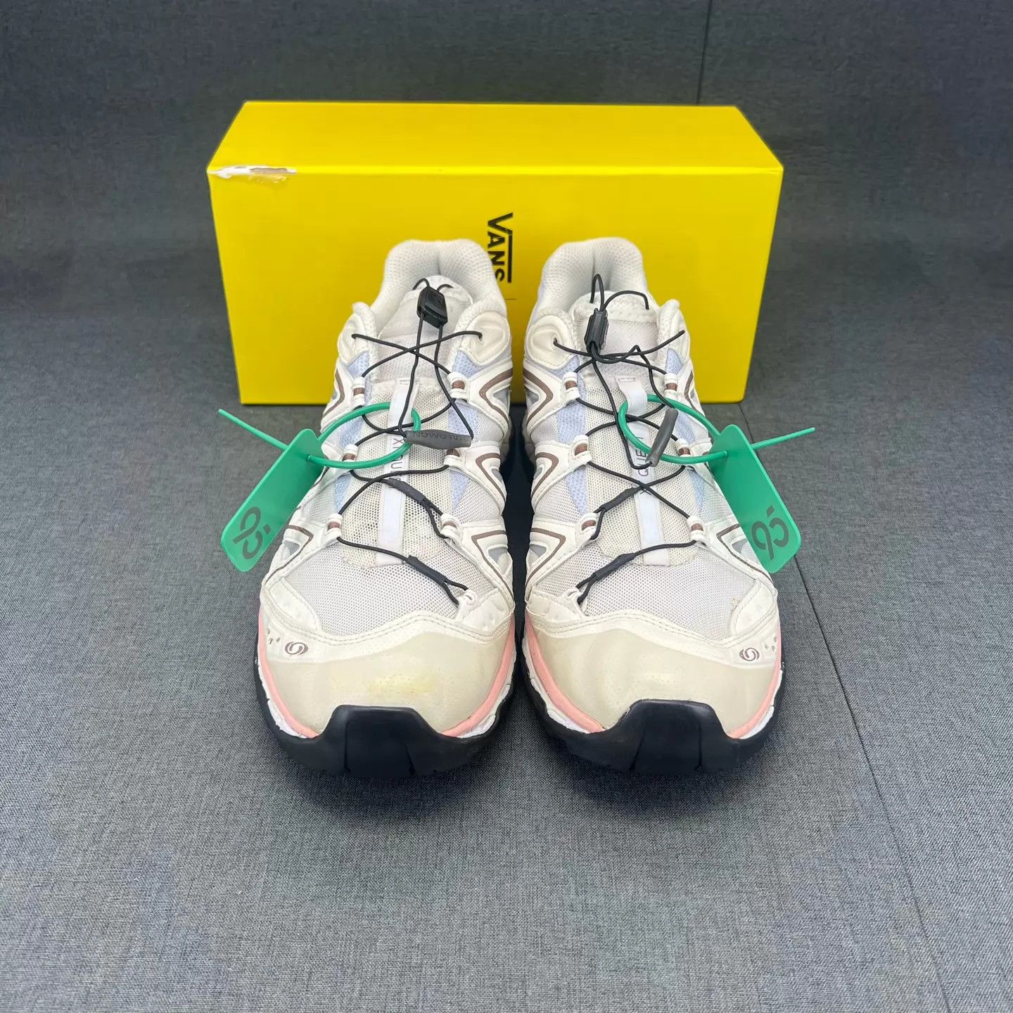 Salomon Salomon XT-Quest Champagne 46.5 Worn A Few Boxed Size US 13 / EU 46 - 6 Thumbnail