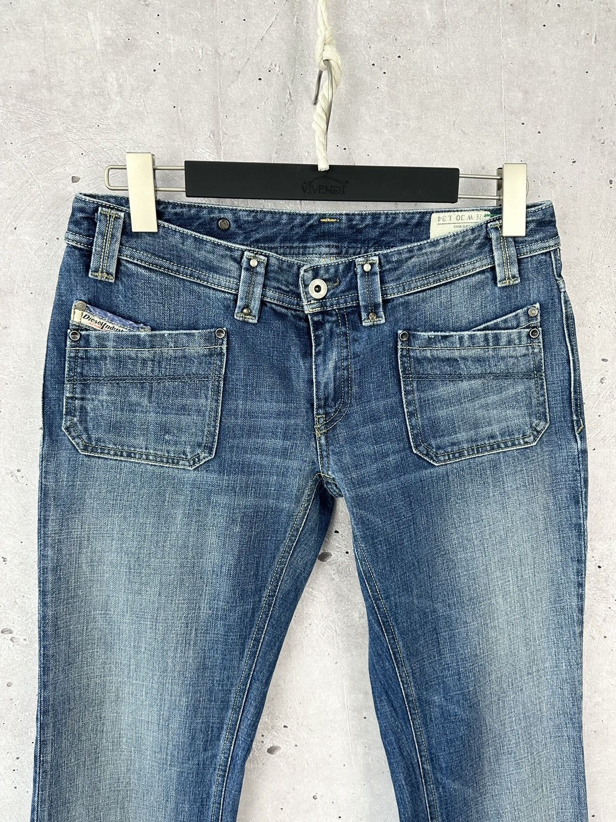 Diesel × Vintage Diesel Vintage Zip Pockets Washed Women’s Jeans Size 30" / US 8 / IT 44 - 2 Thumbnail