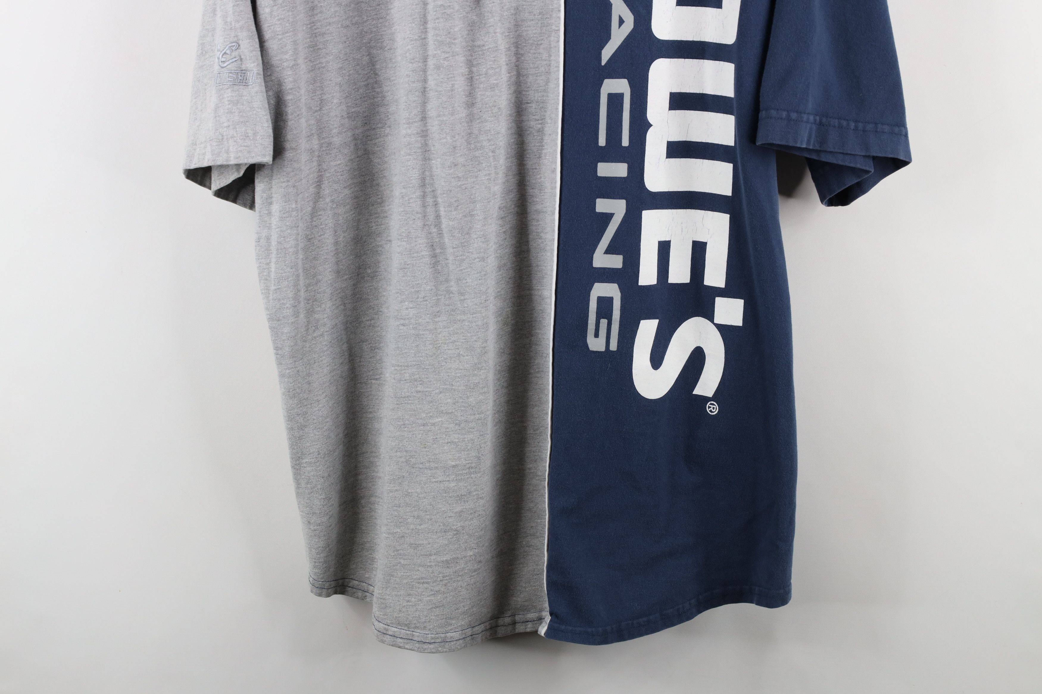 Vintage Vintage NASCAR Jimmie Johnson Lowes Racing Team Zip T-Shirt Size US XXL / EU 58 / 5 - 3 Thumbnail