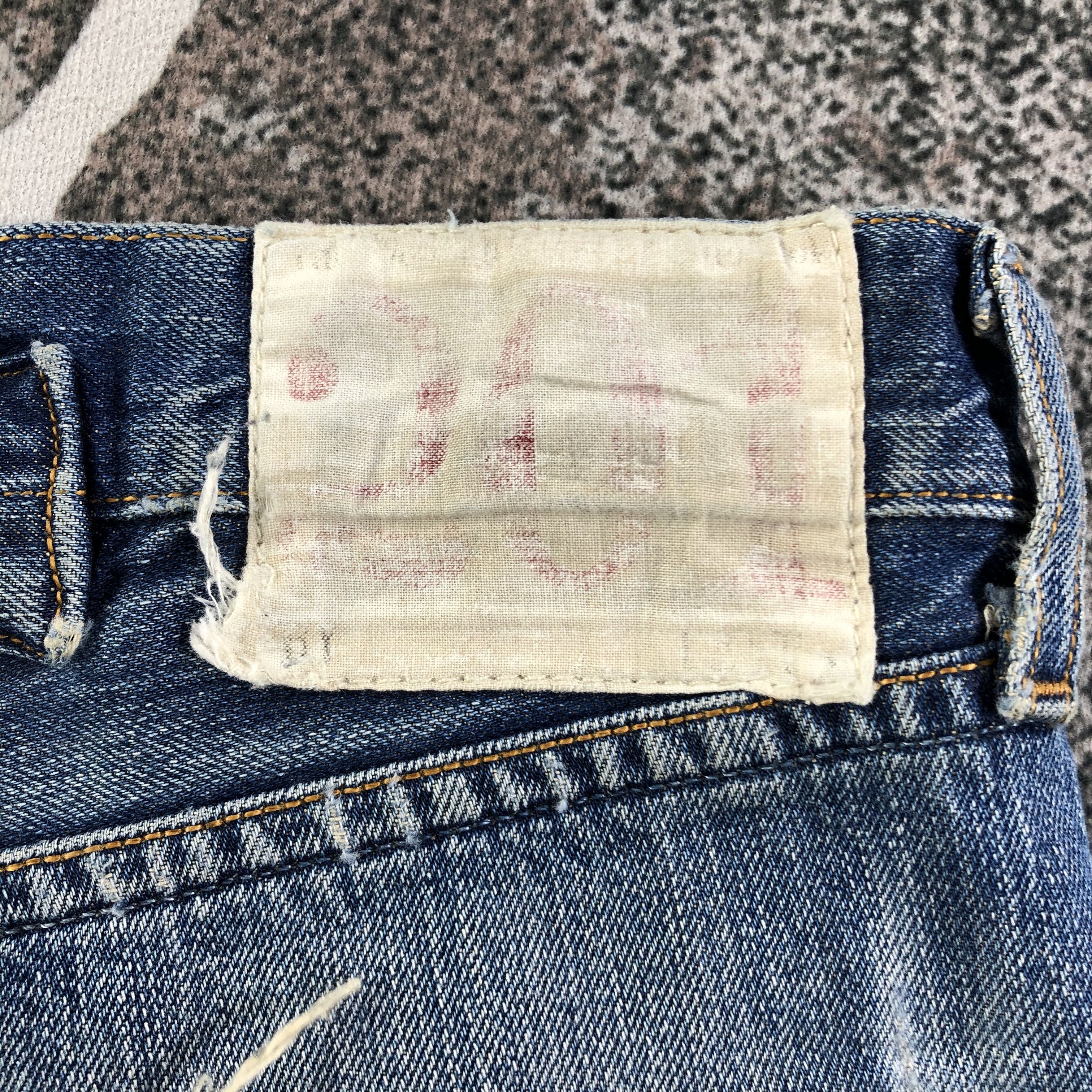 Levi's Vintage Levis 201 Jeans Dirty Distressed Denim KJ1900 Size US 32 / EU 48 - 5 Thumbnail