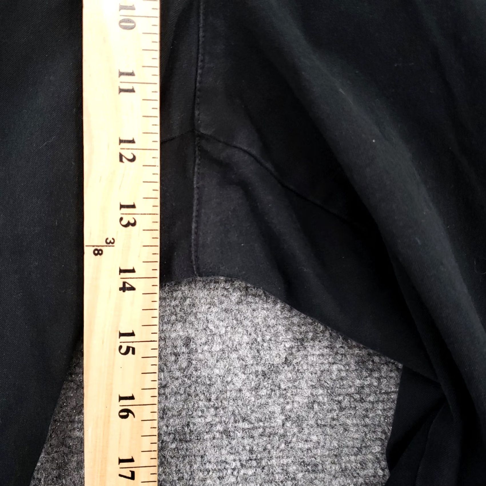 Old Navy Old Navy Women 18 Black Pixie Skinny High Rise Pants Ankle Secret Smooth Pockets Size 40" / US 18 - 6 Thumbnail