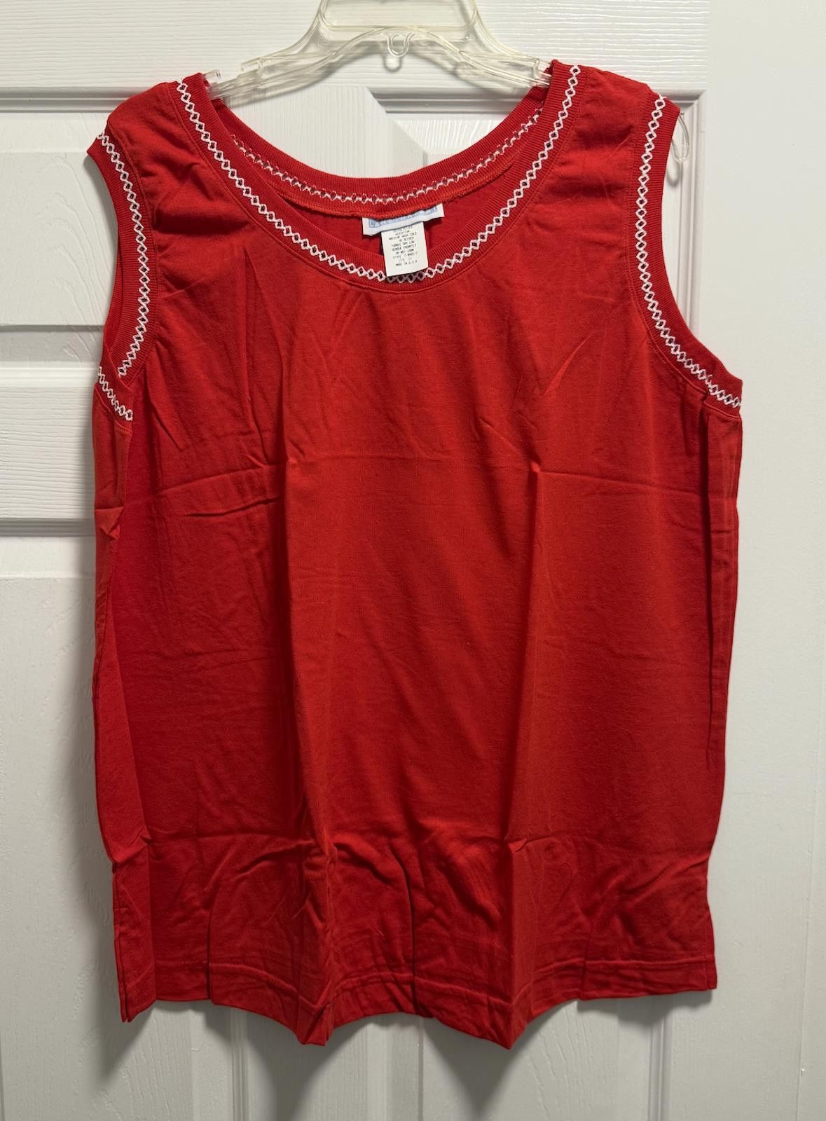 Designer Red Sleeveless Embroidered Tank – Cute & Comfy! Size M / US 6-8 / IT 42-44 - 1 Thumbnail