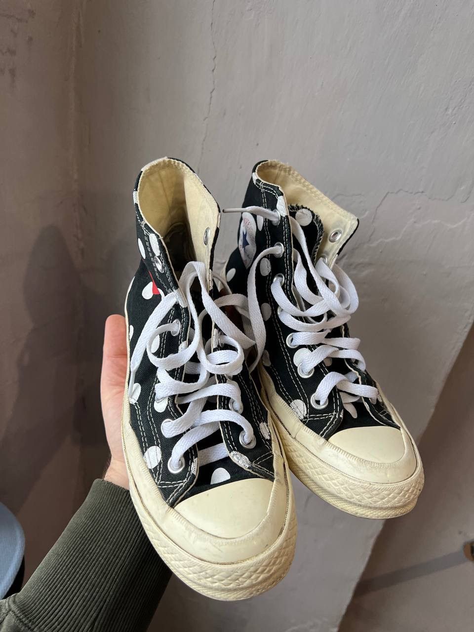 Comme des Garcons PLAY PLAY COMME DES GARCONS X CONVERSE ICONIC RED HEART SNEAKERS Size US 7.5 / IT 37.5 - 3 Thumbnail