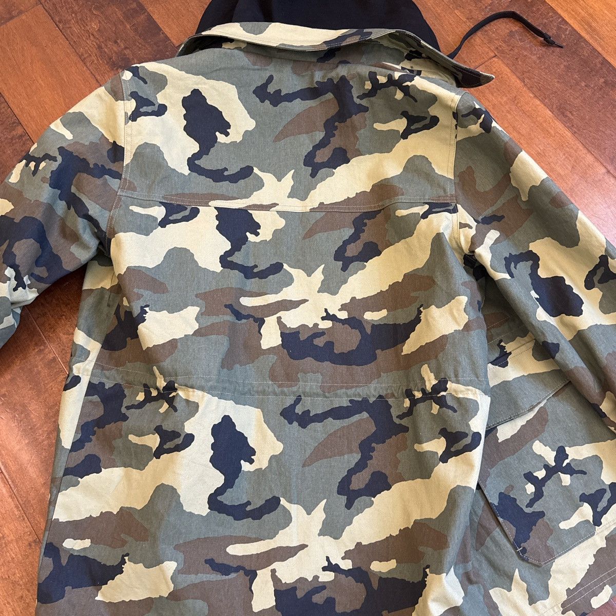 Empyre Empyre Camouflage Hooded snowboard Jacket Size Medium. Size US M / EU 48-50 / 2 - 3 Thumbnail