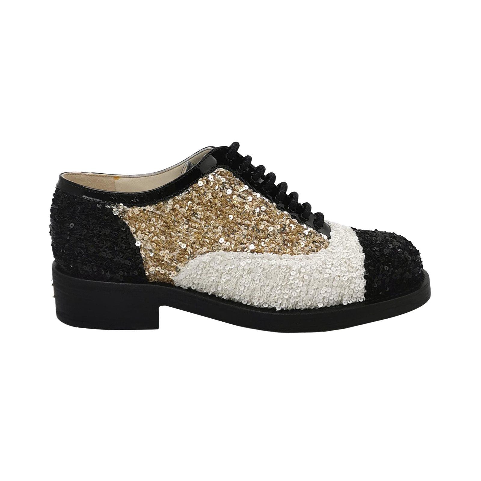 Chanel Chanel Women 7 Flats Size US 7 / IT 37 - 1 Thumbnail