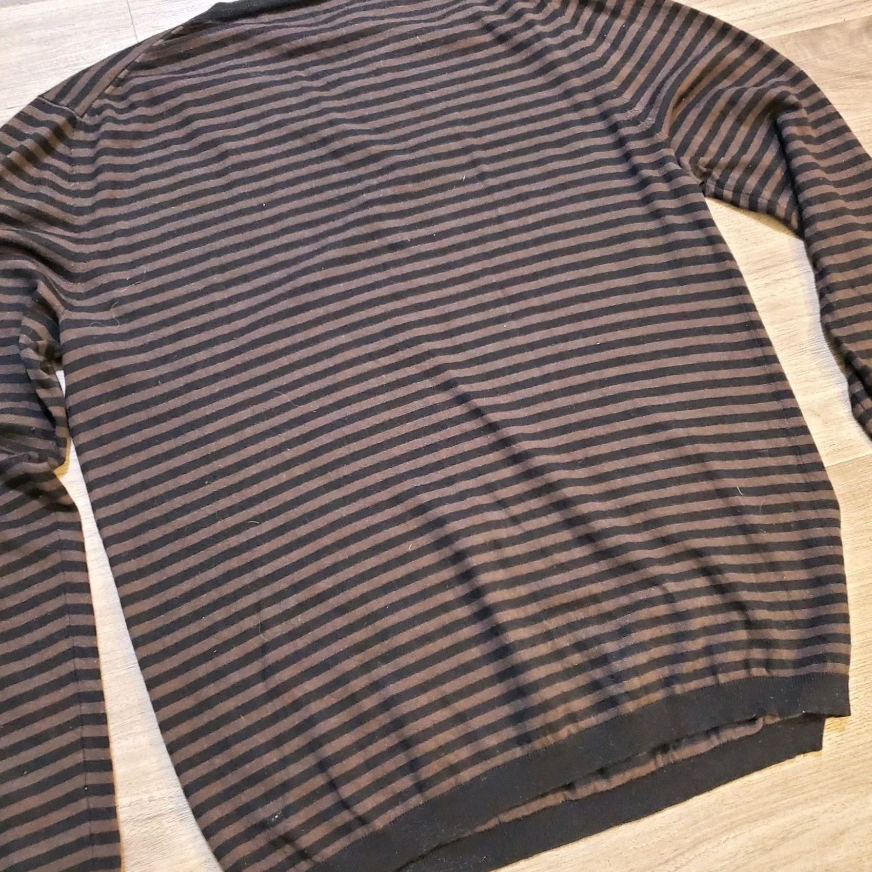 Neiman Marcus Neiman Marcus Exclusive Men Lg V Neck Sweater Brown Black Silk Cashmere Blend Size US L / EU 52-54 / 3 - 4 Thumbnail