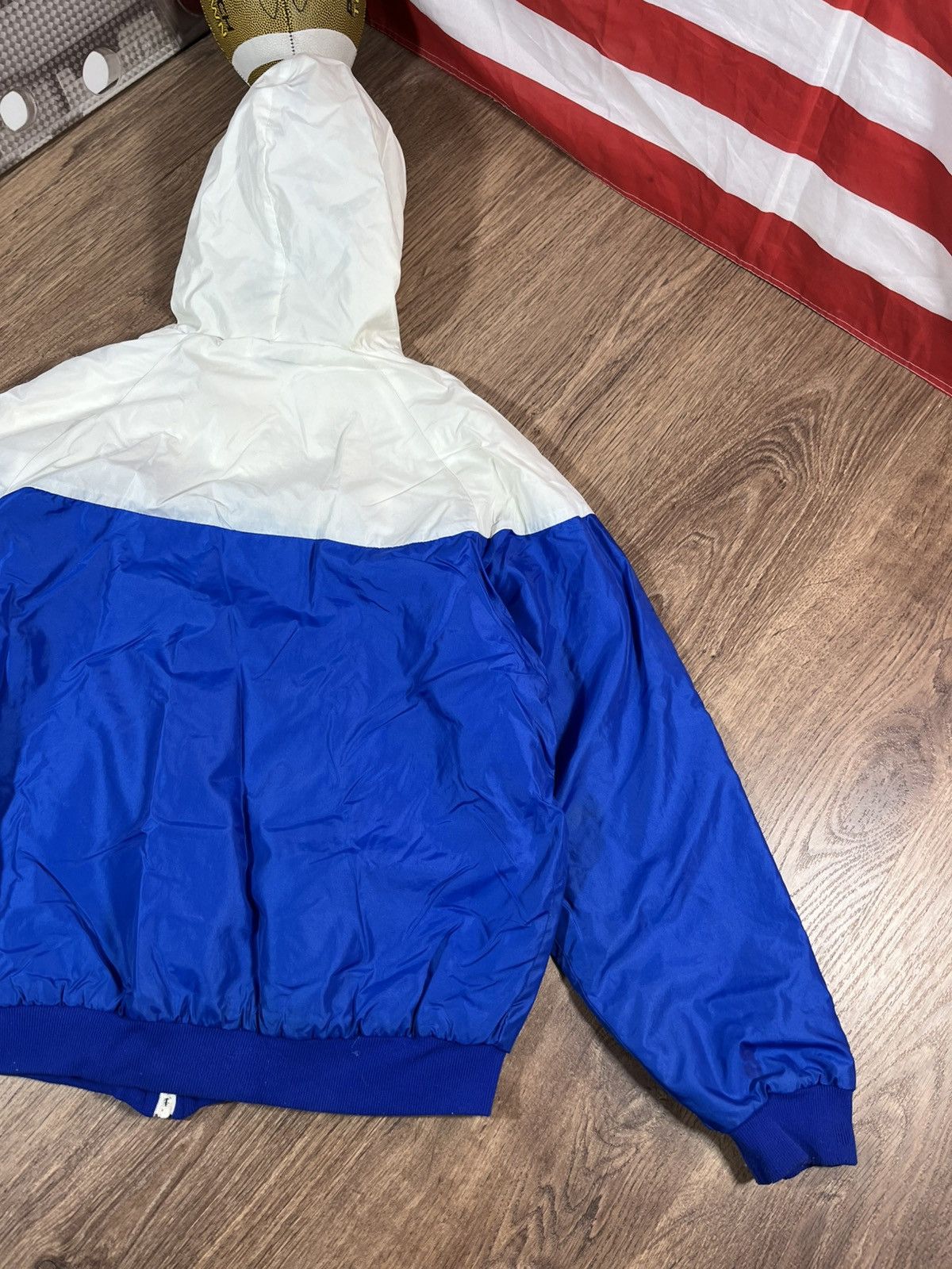 Nike Nike Vintage 80s Made On UK Very Rare Zip Jacket Size US XL / EU 56 / 4 - 18 Thumbnail