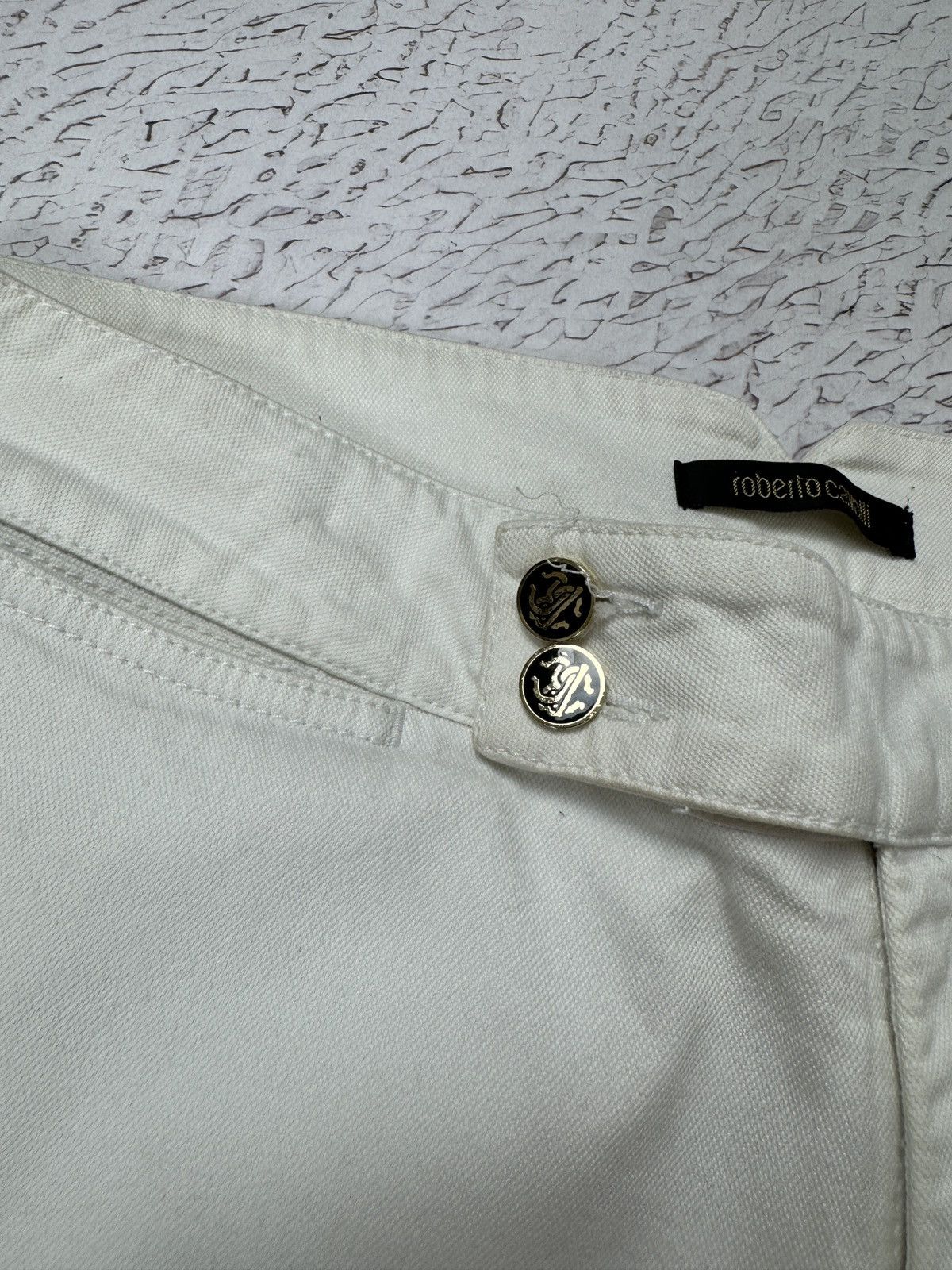 Roberto Cavalli Roberto Cavalli vintage white zipper casual classic pants Size 28" / US 6 / IT 42 - 11 Thumbnail