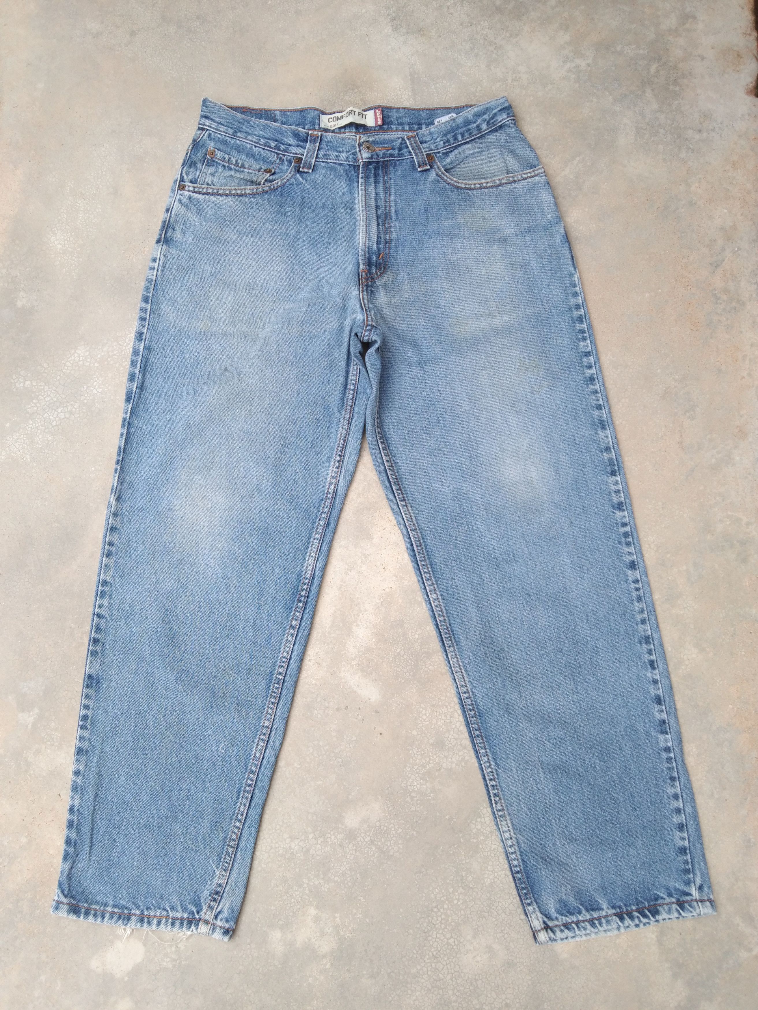 Vintage Vintage Levi's Jeans 560 Loose Fit Baggy 32x29 | Grailed