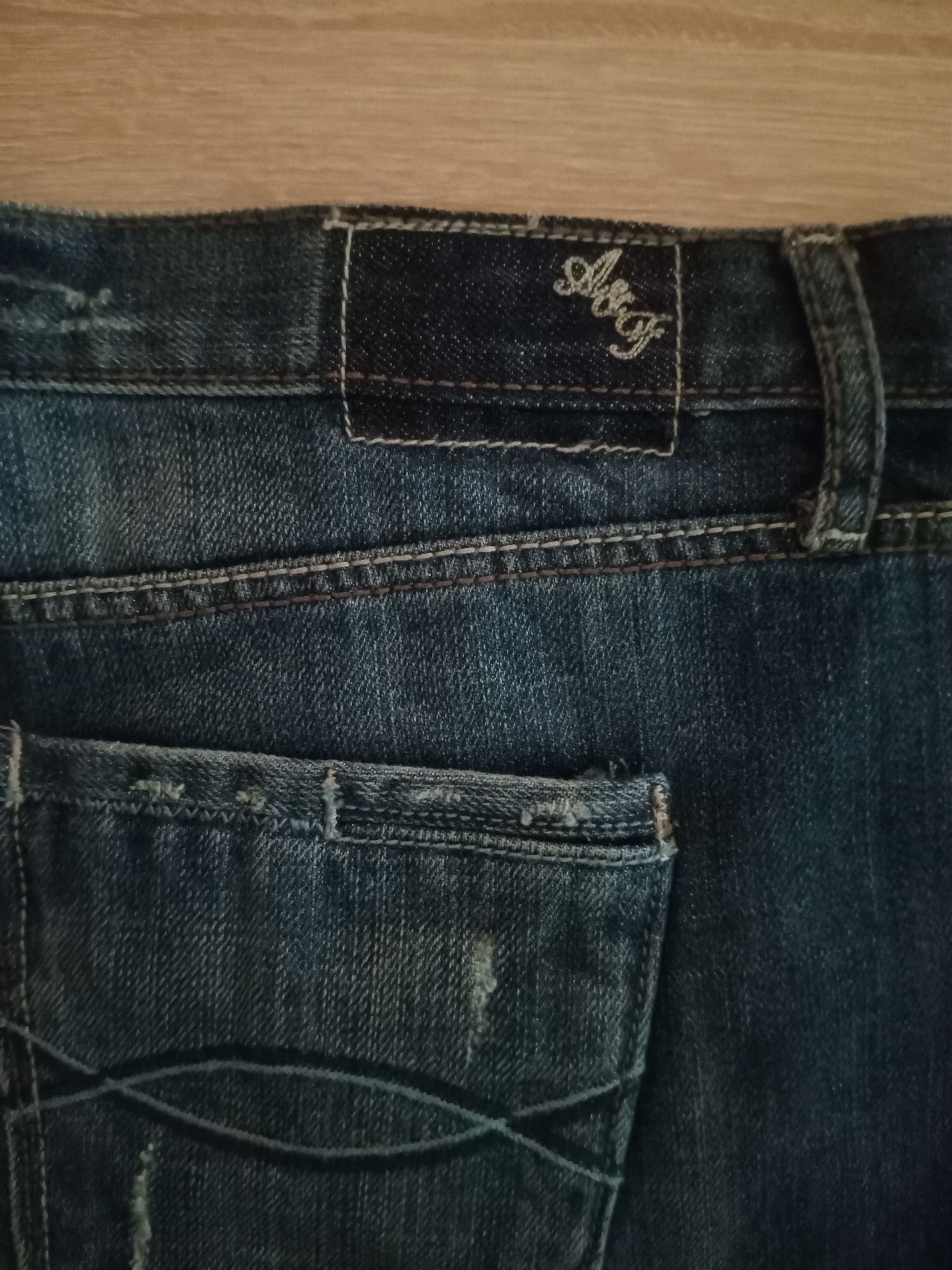 Abercrombie & Fitch Abercrombie & Fitch Distressed Denim Hot Shorts Women's Size 30" / US 8 / IT 44 - 5 Thumbnail