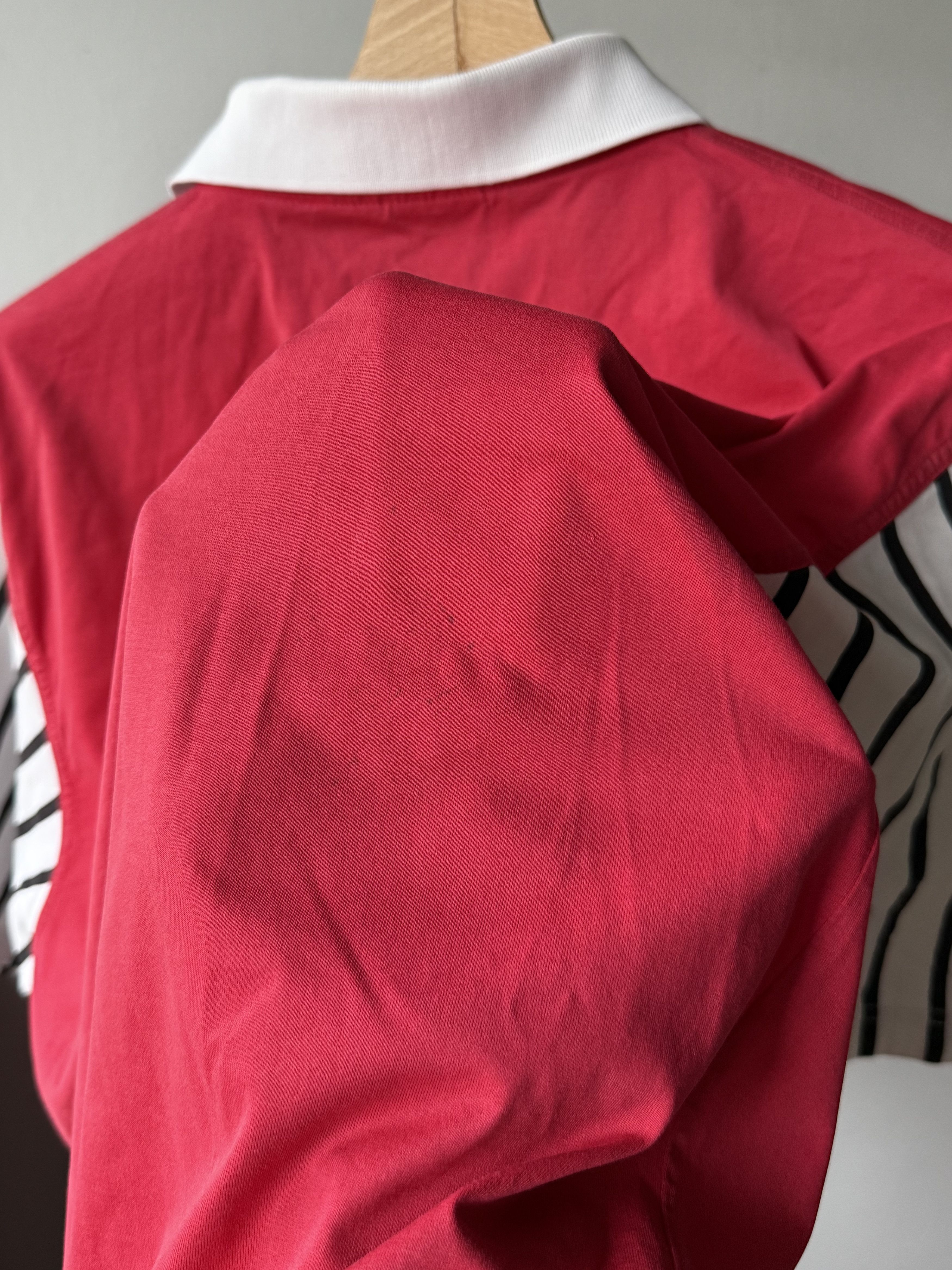 Nike Vintage Nike Supreme Court Striped Sleeves Red Polo Shirt Size US L / EU 52-54 / 3 - 15 Thumbnail