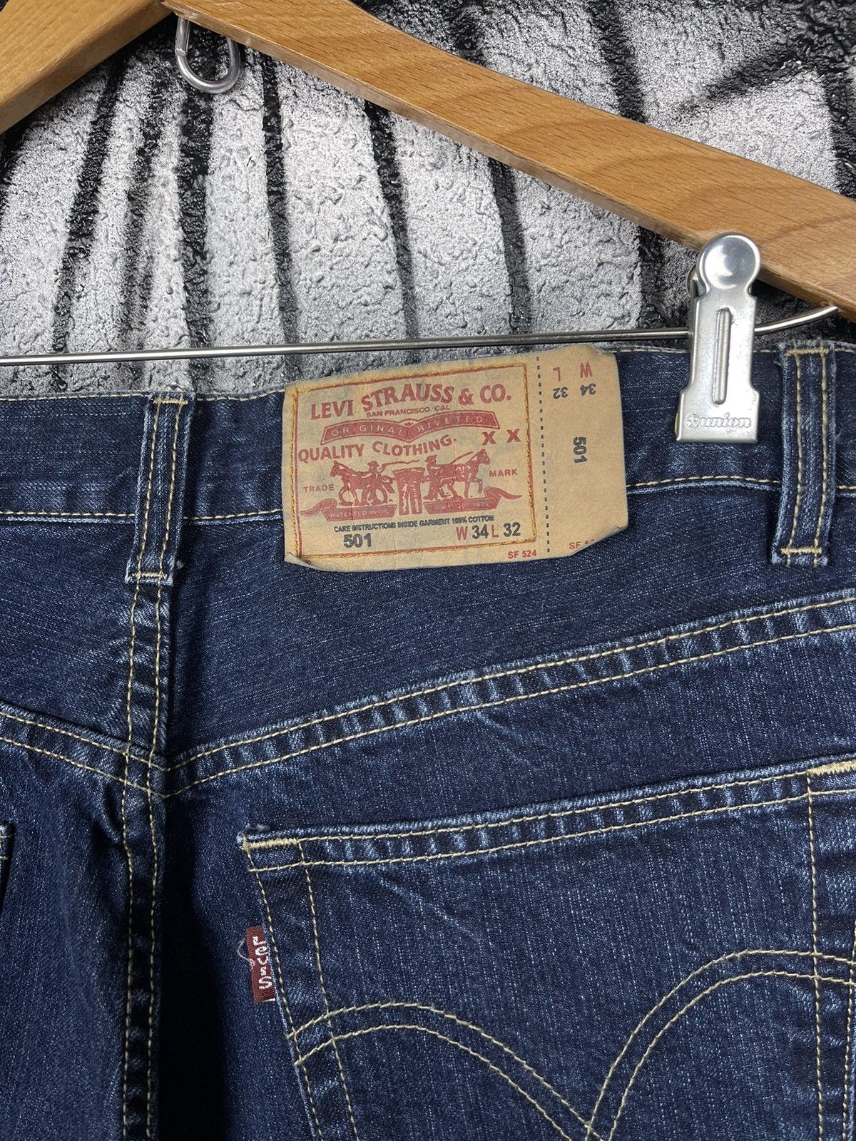 Levi's Levi’s 501 Vintage Dark Blue Denim Jeans Men’s Size W34 L32 Size US 34 / EU 50 - 11 Thumbnail