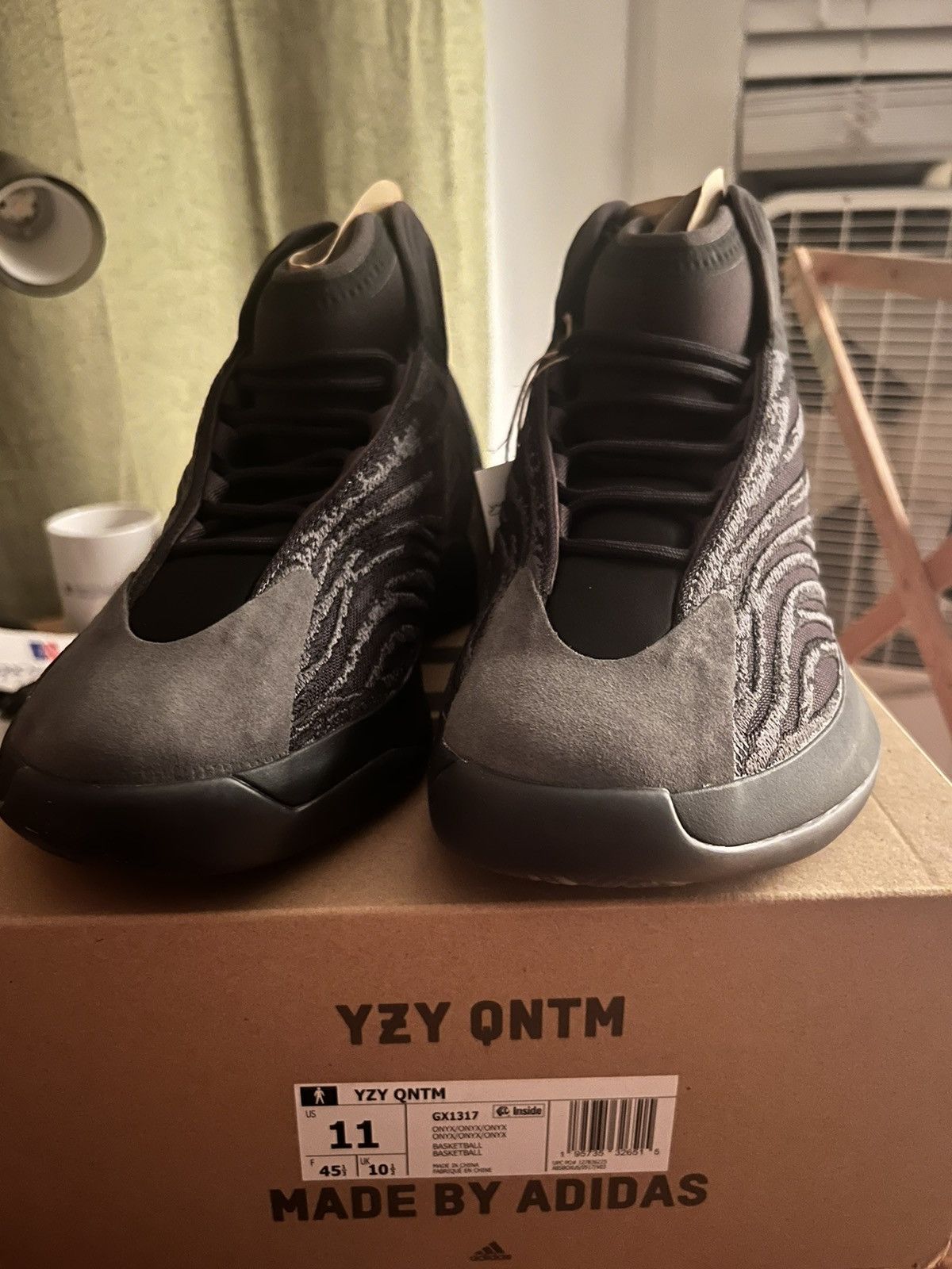 Adidas × Kanye West Size 11 - adidas Yeezy Quantum Onyx Size US 11 / EU 44 - 1 Thumbnail