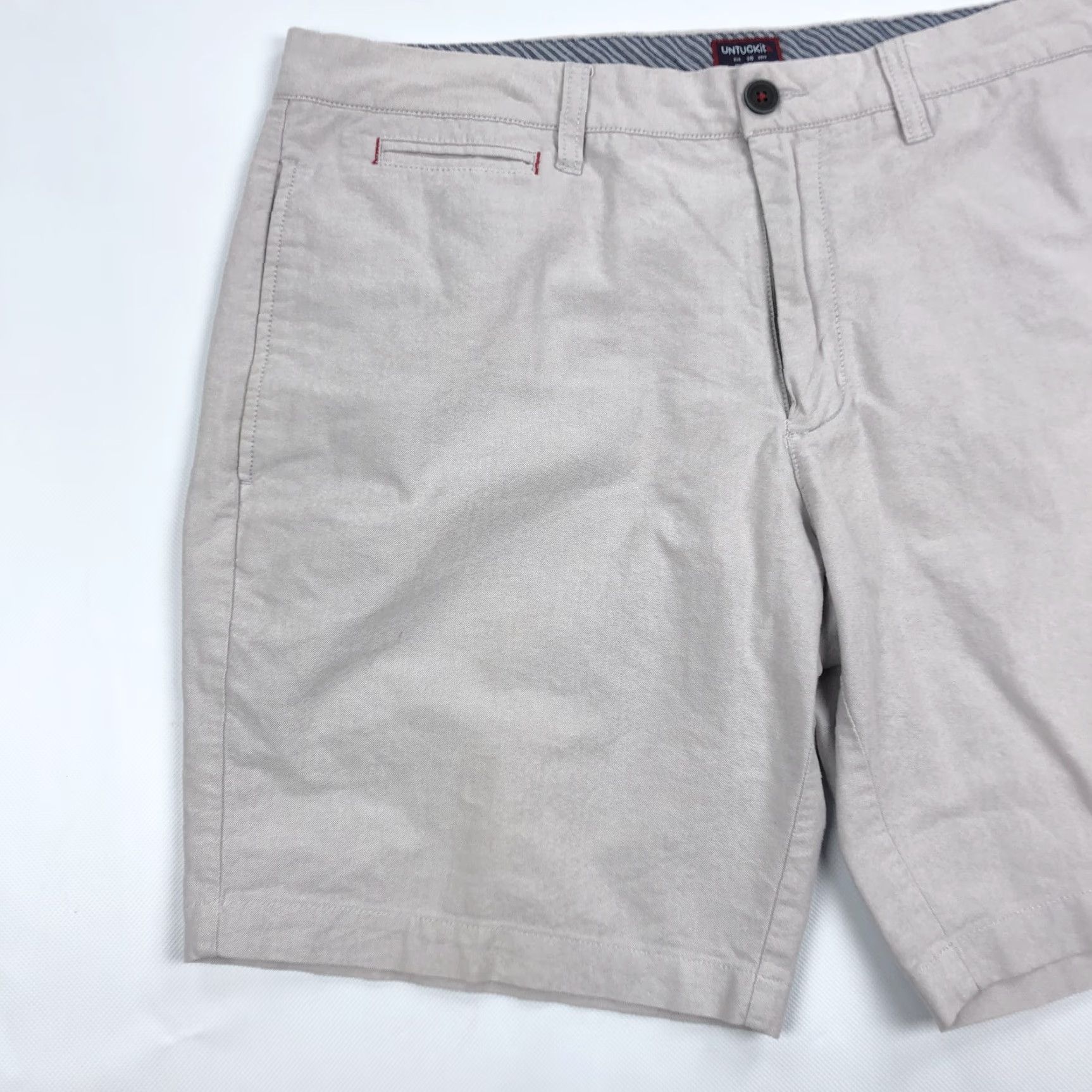 UNTUCKit UNTUCKIT Men 36 Beige Cotton Blend Flat Front Chino Shorts 9 Inseam Size US 36 / EU 52 - 2 Thumbnail