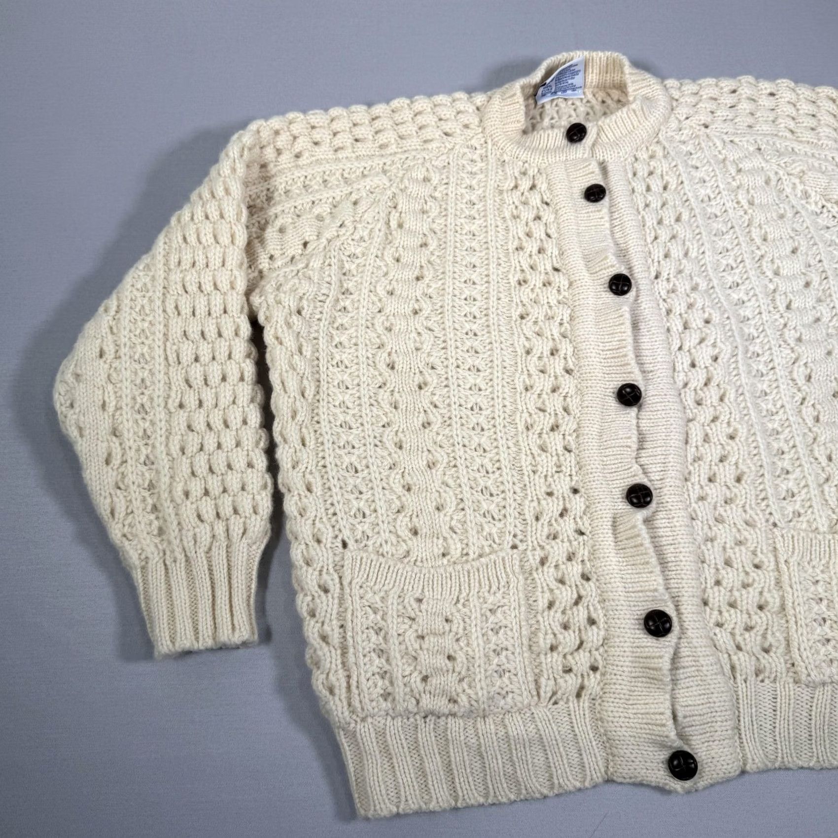 Vintage Rita Condron Cardigan Sweater Womens M White 100% Wool Aran Knit Ireland Button Front Mock Neck Raglan Sleeve Pockets Size M / US 6-8 / IT 42-44 - 4 Thumbnail