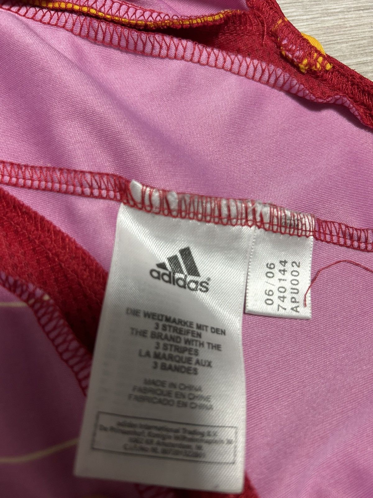 Adidas Vintage Adidas Jersey National Team Spain size XL Size US XL / EU 56 / 4 - 13 Thumbnail