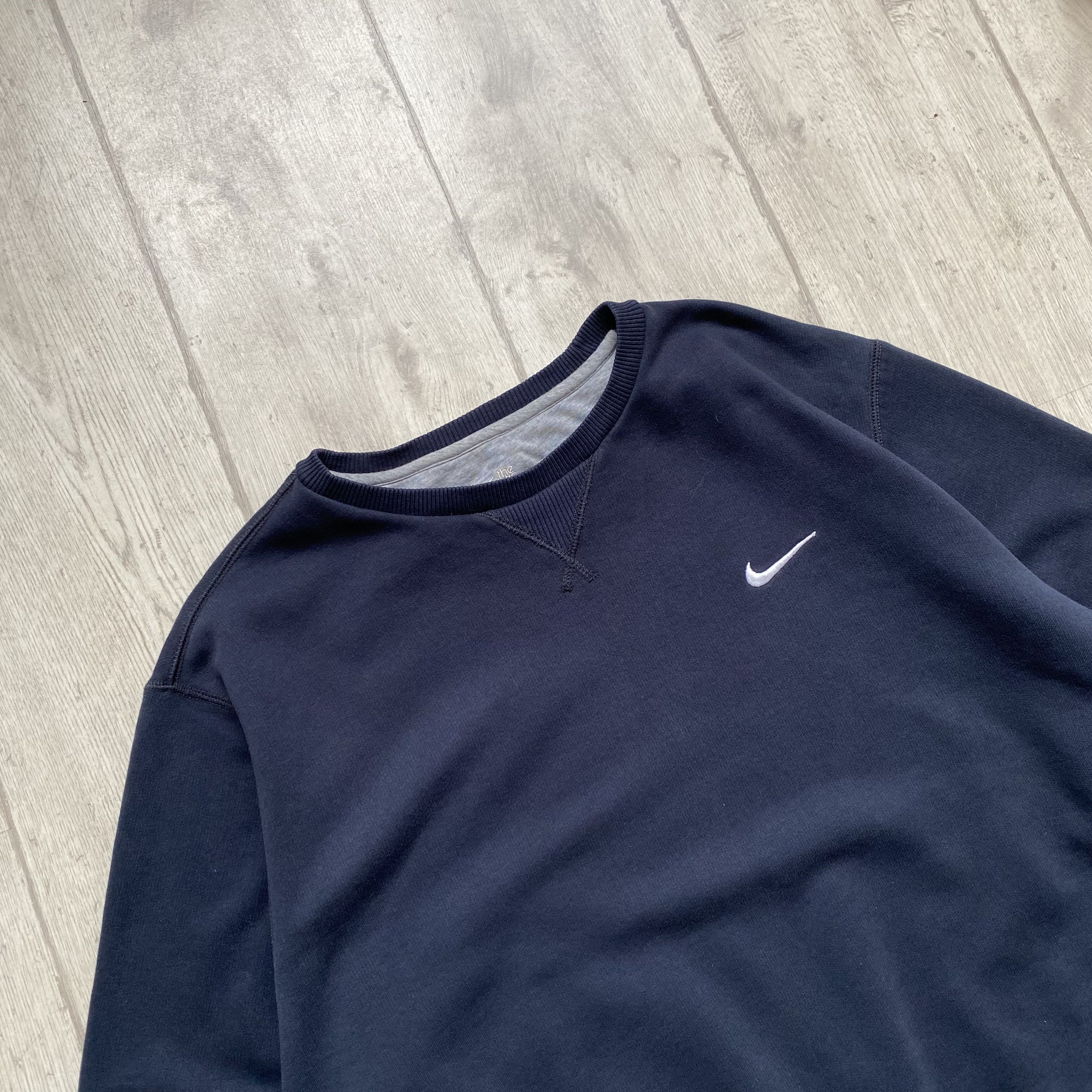 Nike Vintage Nike Boxy Sweatshirt Crewneck Silver tag Y2K USA Size US XXL / EU 58 / 5 - 2 Thumbnail