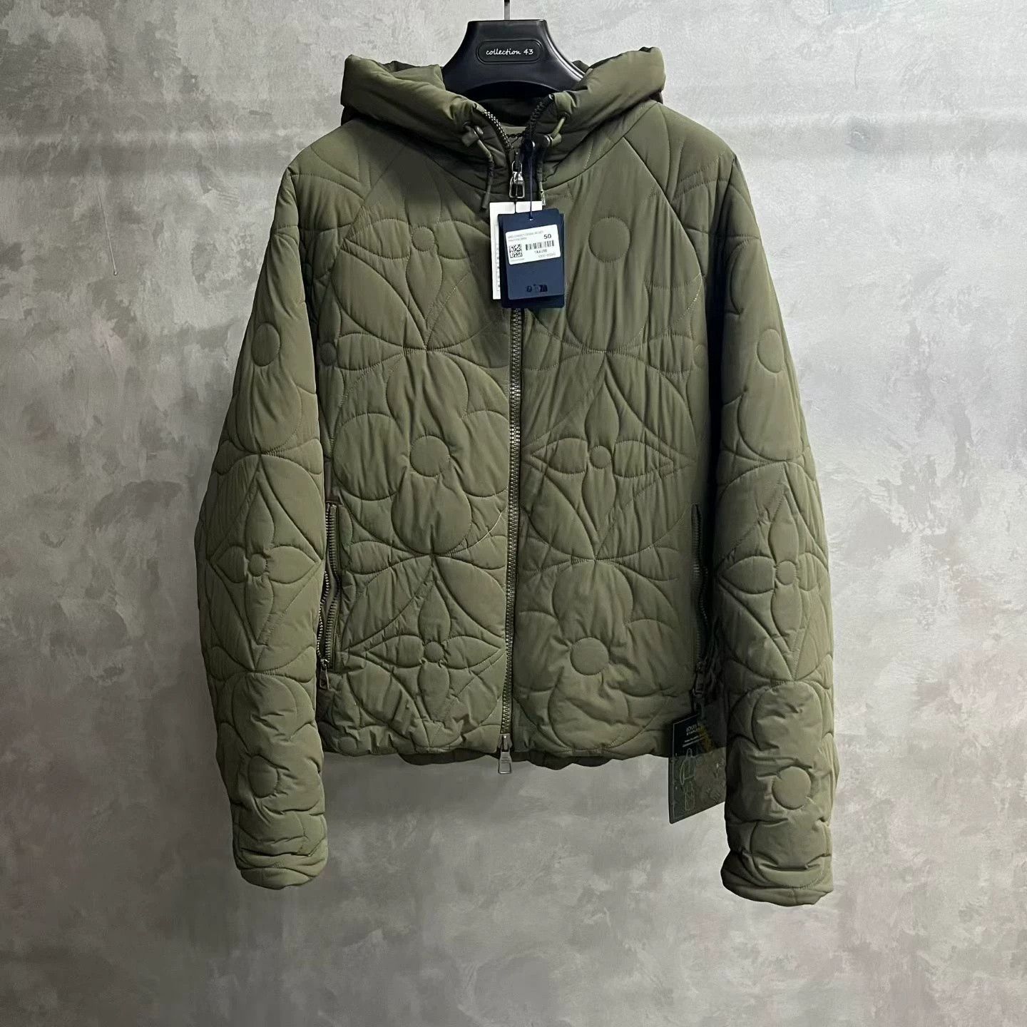 Louis Vuitton Louis Vuitton Green Flower Quilted Hooded Jacket Size US M / EU 48-50 / 2 - 1 Preview