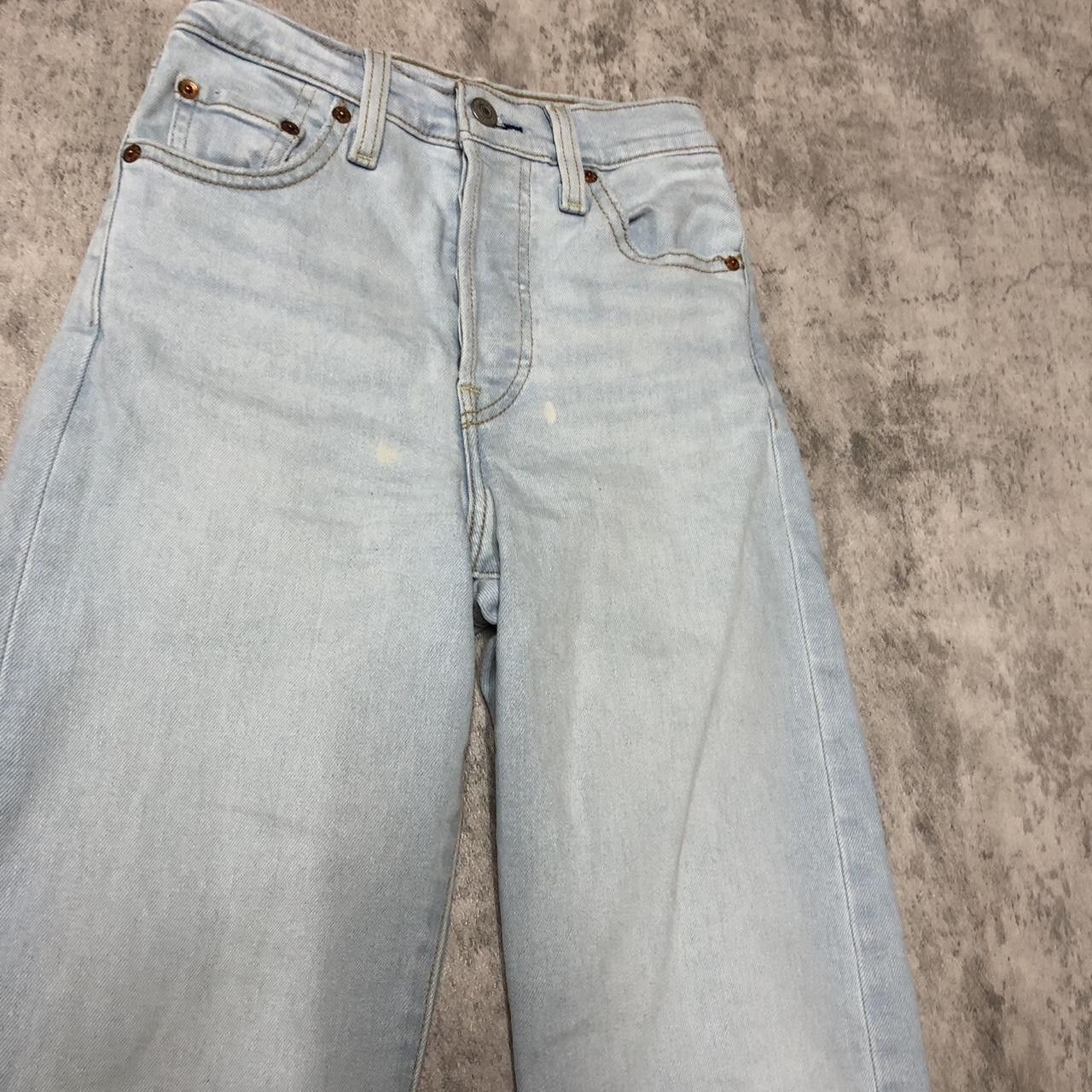 Levi's Light wash straight leg mom jeans #momjeans Size 23" - 2 Thumbnail