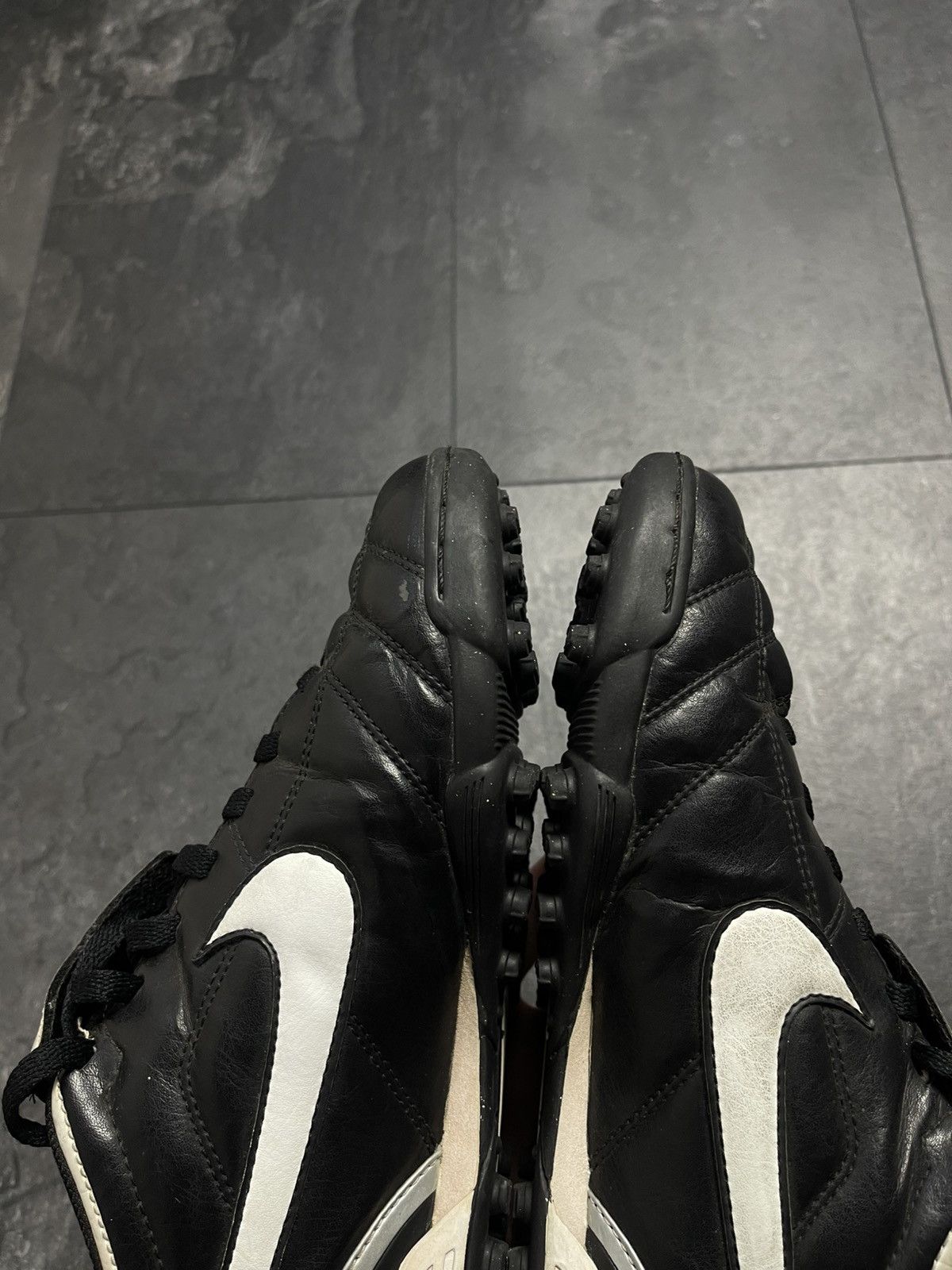 Nike × Vintage Nike Tiempo Natural 2 TF Footbal Boot Size US 9 / EU 42 - 13 Thumbnail