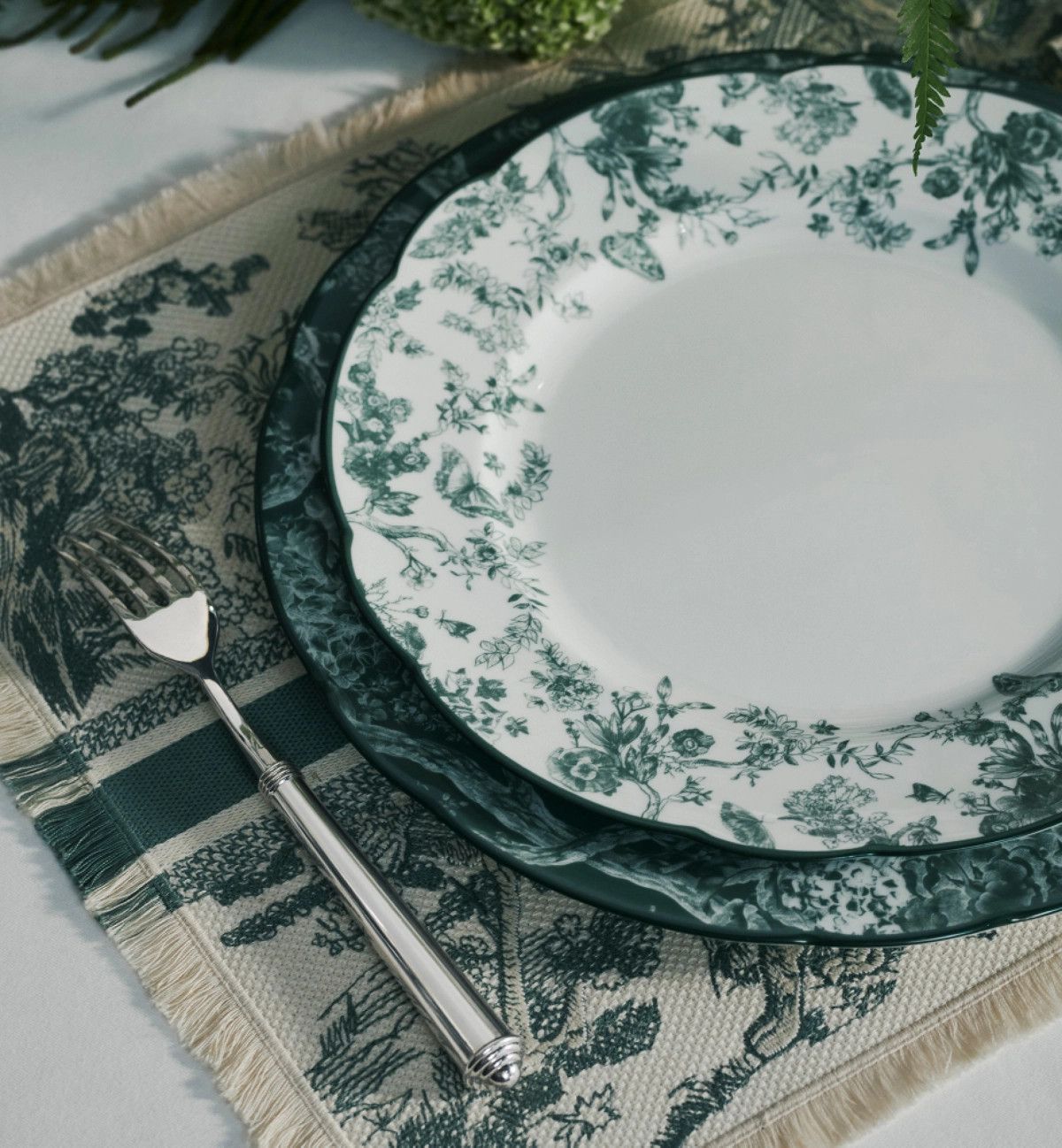 Dior o1bcso1str0226 Size:OS/Dinner Plate in Green Size ONE SIZE - 4 Thumbnail