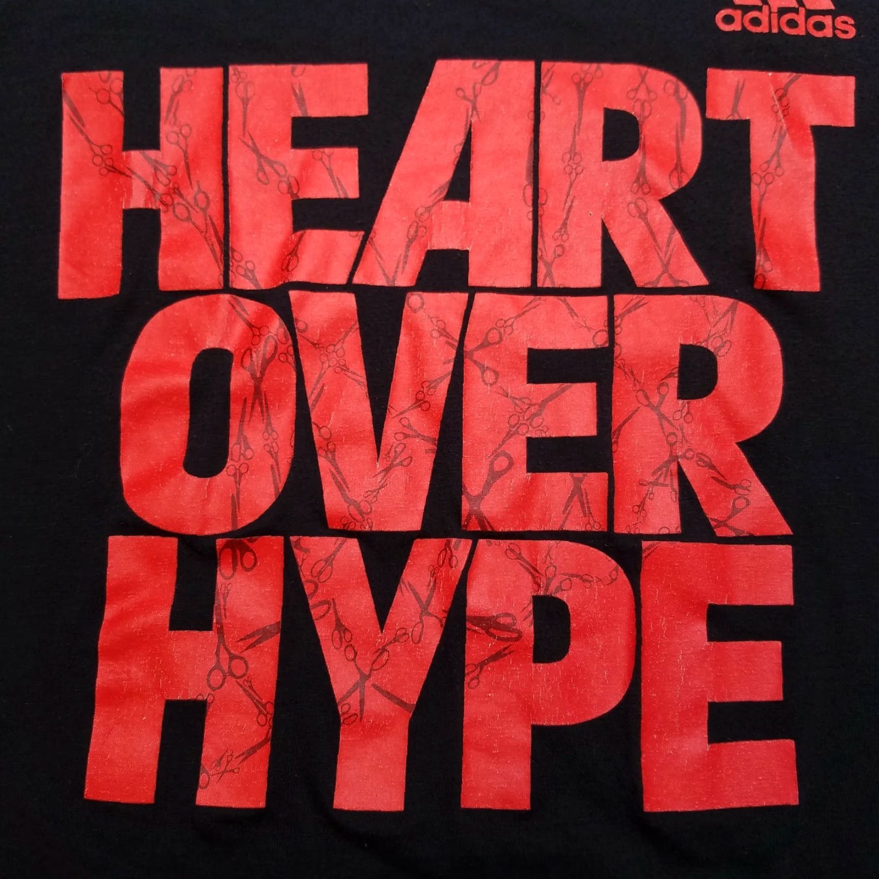 Adidas ADIDAS Heart Over Hype Graphic T-Shirt Black Adidas Shirt Adult Small S Short Sleeve Crew Neck Men’s Black S Graphic USA Size US S / EU 44-46 / 1 - 2 Thumbnail