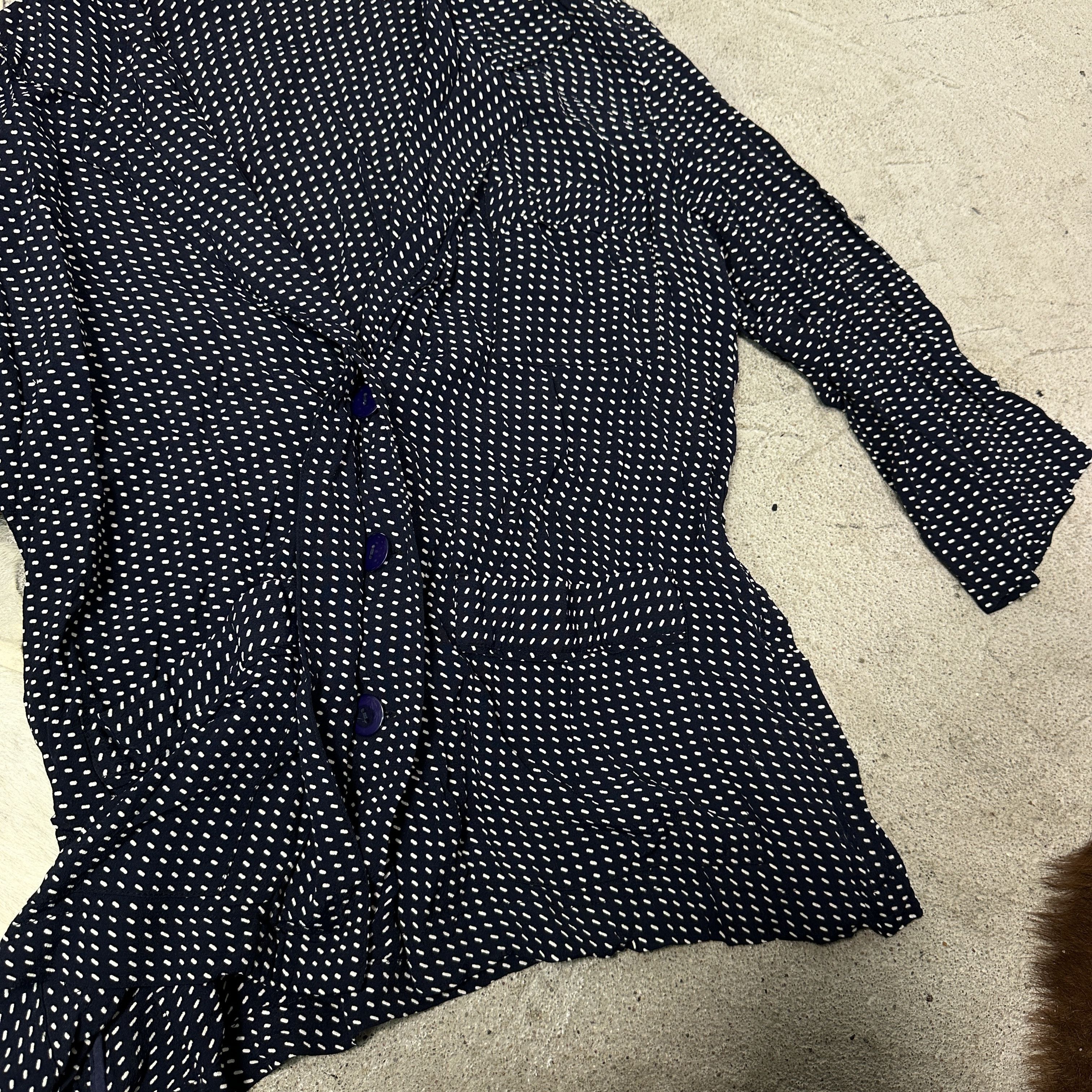Vintage Vintage Avant Garde Viscose Elegant Nue Notes Shirt 00s Size L / US 10 / IT 46 - 4 Thumbnail