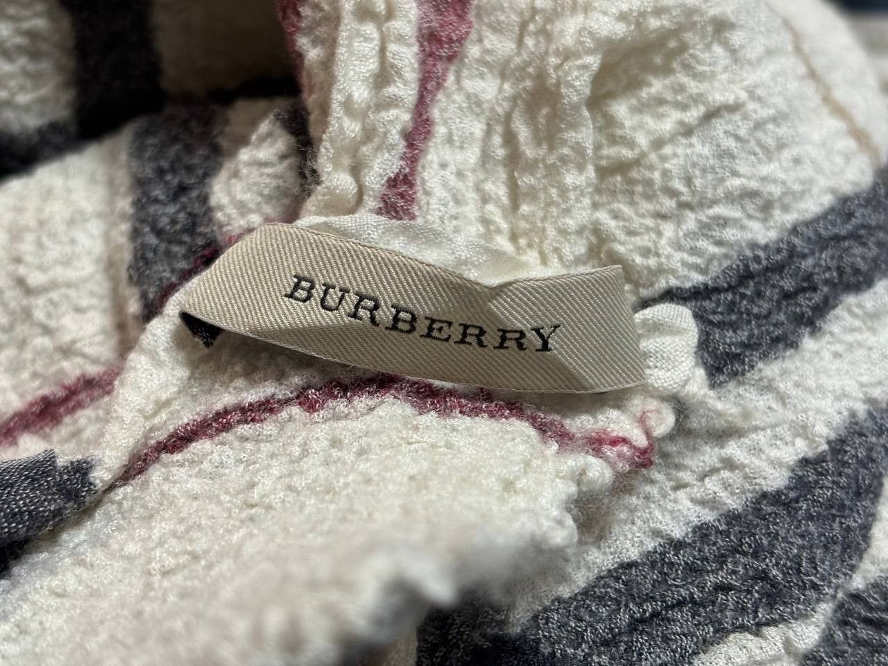 Burberry Burberry Beige Check Wool Silk Shawl Scarf Size ONE SIZE - 6 Thumbnail