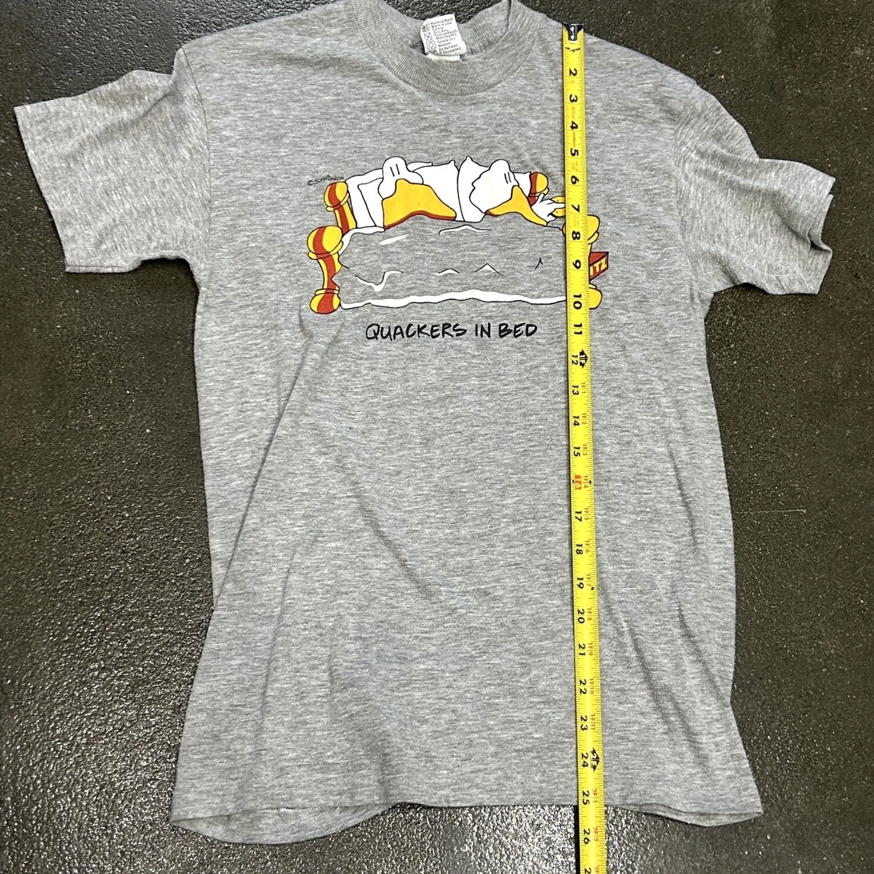 Vintage VINTAGE Quackers In Bed Shirt Mens Medium Gray Duck Graphic Cartoon 90s Size US M / EU 48-50 / 2 - 6 Thumbnail