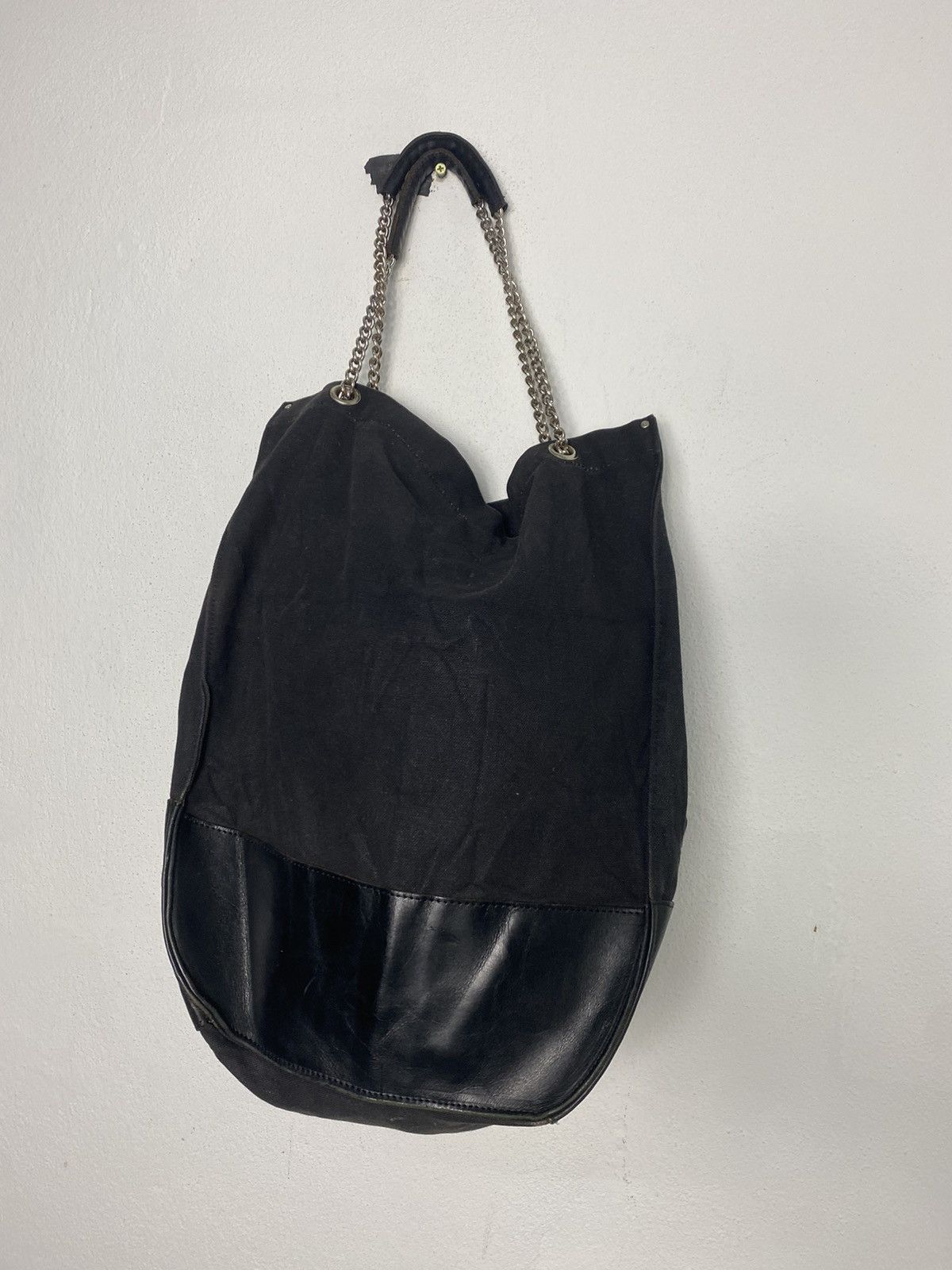 Comme des Garcons 💥Last Drop💥Vintage Comme Des Garcons Bucket Chain Holder Size ONE SIZE - 6 Thumbnail