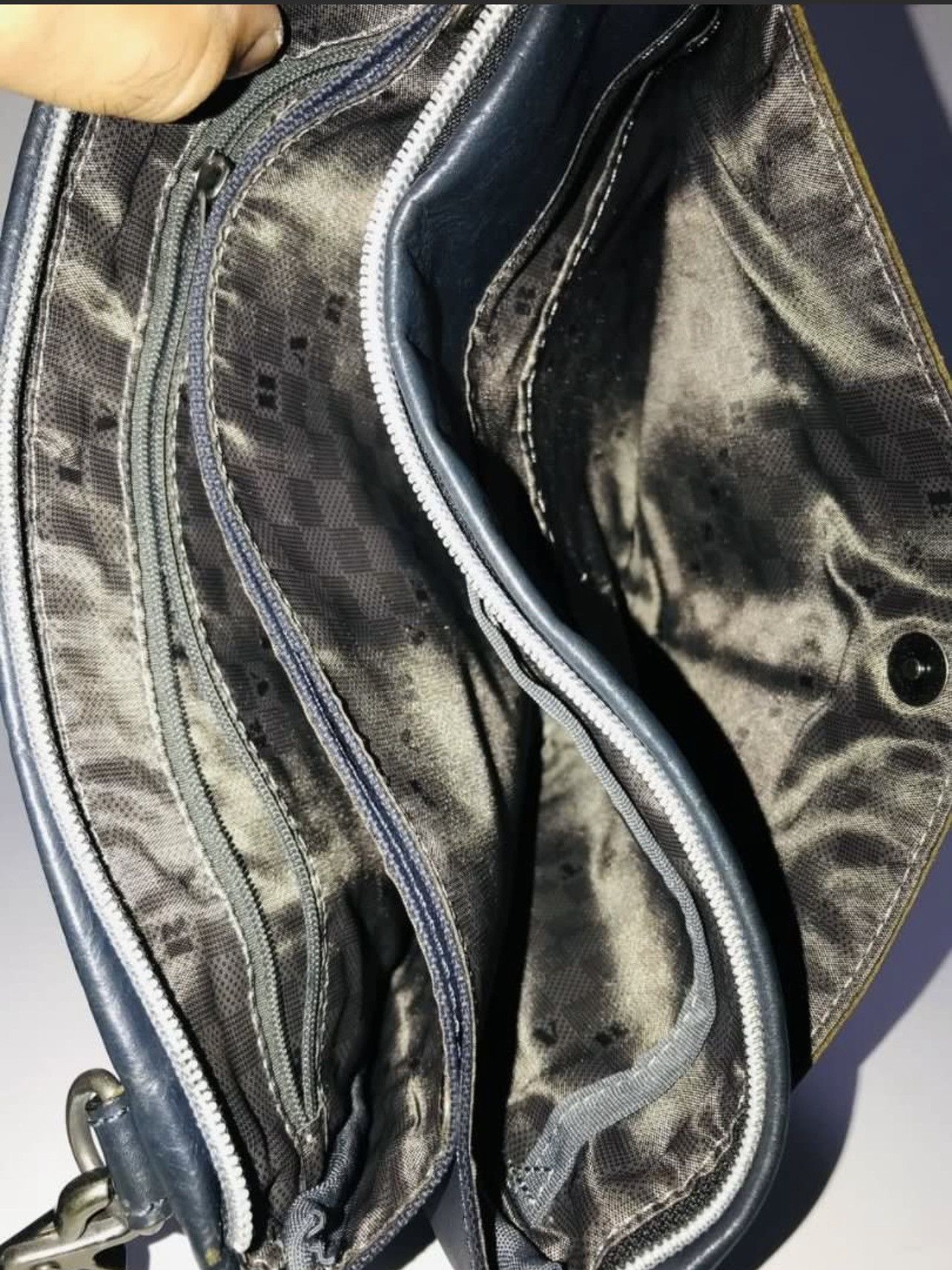 Japanese Brand DUBS DOUBLE LEATHER SLING BAG Size ONE SIZE - 5 Thumbnail
