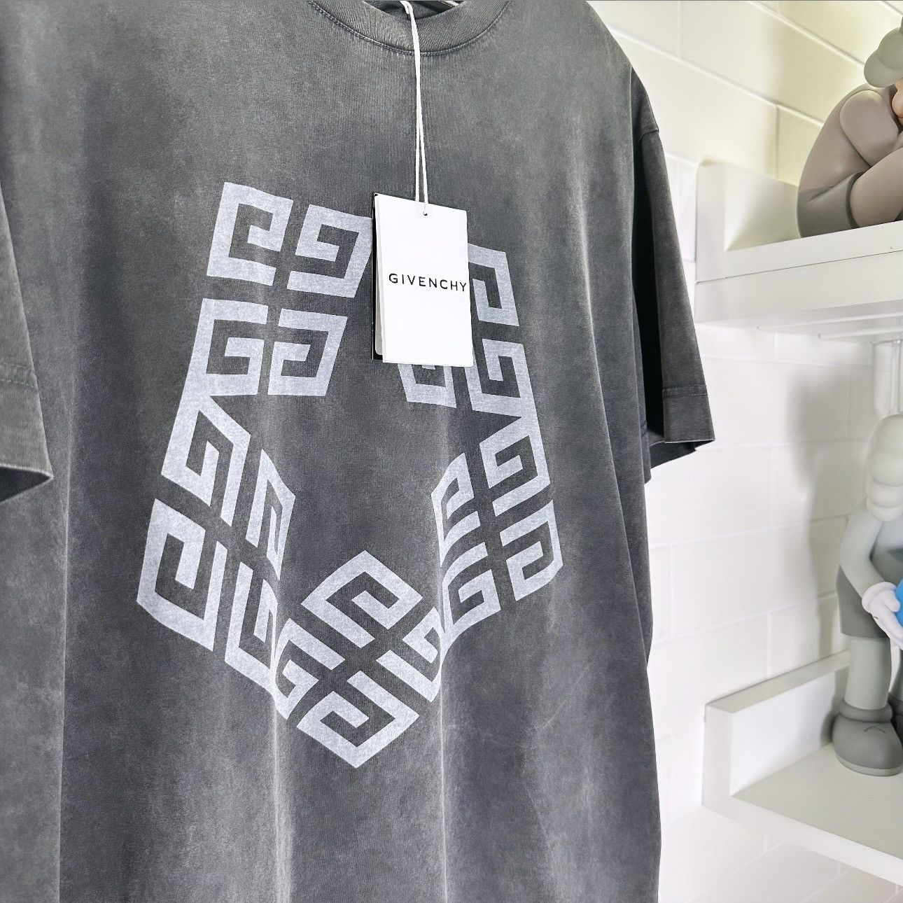 Image of Givenchy 4G Star Logo Tee in Grey, Men's (Size XL)