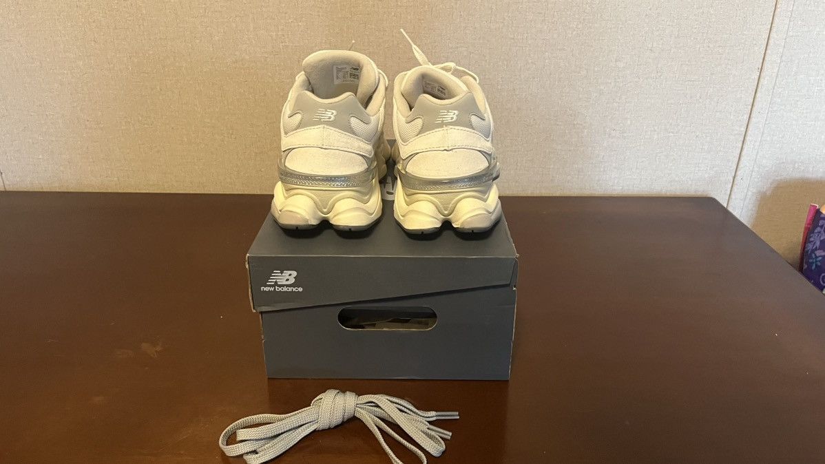 New Balance New Balance 9060 Size US 11 / EU 44 - 4 Thumbnail