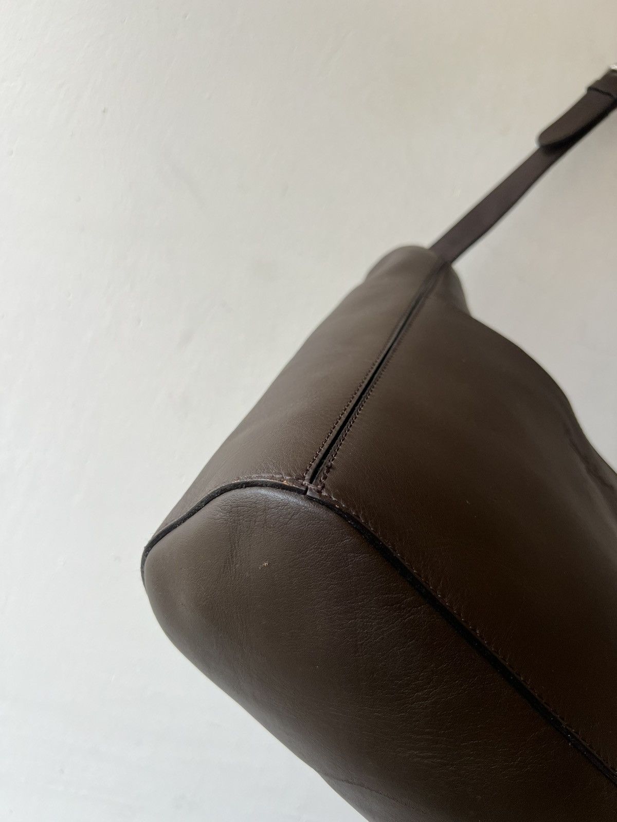 Margaret Howell Vintage Margaret Howell Patina Scratch Cowhide Leather Bag Size ONE SIZE - 19 Thumbnail