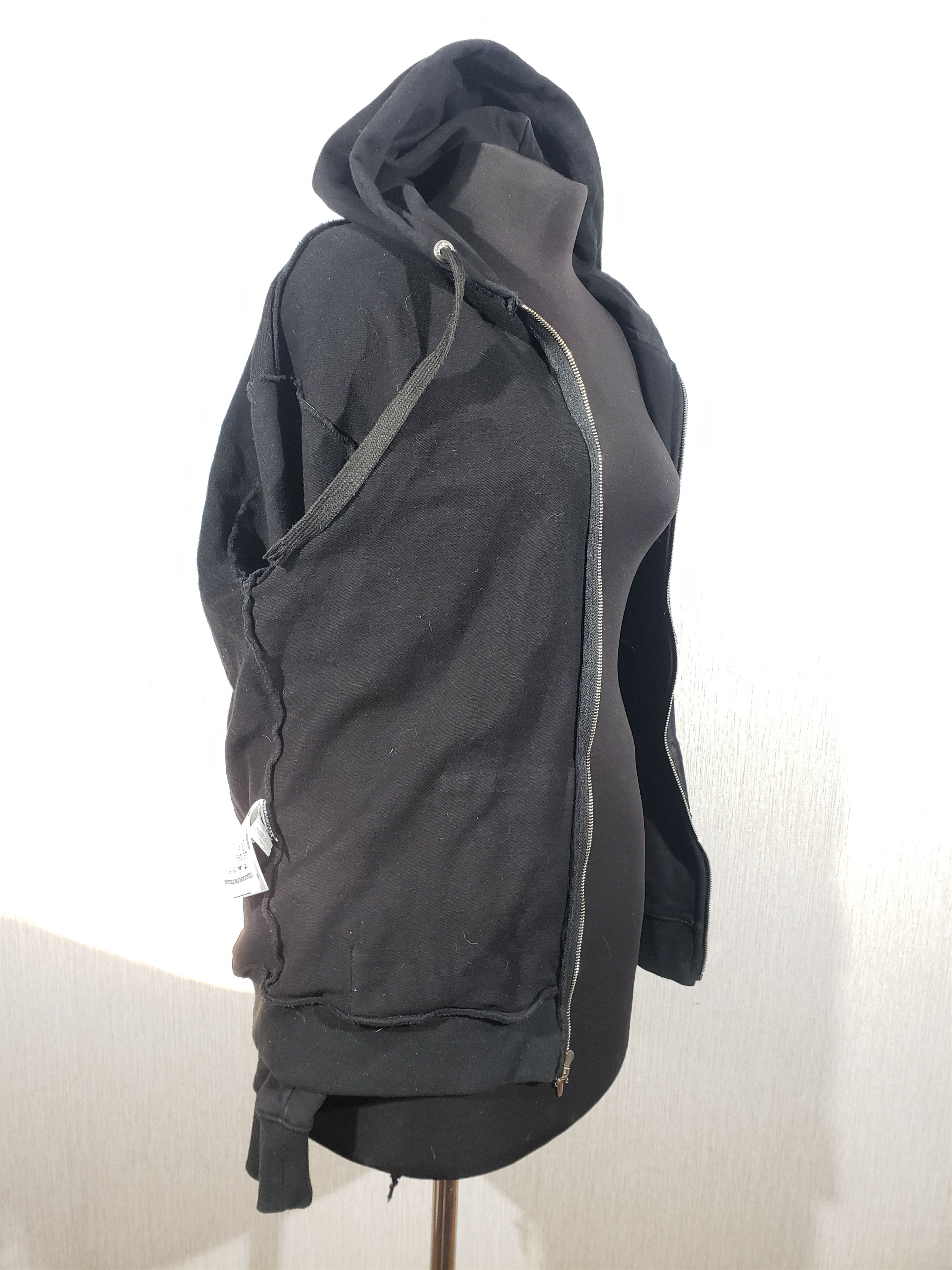 Designer Black warm and comfortable men's hooded jacket. Size US L / EU 52-54 / 3 - 7 Thumbnail