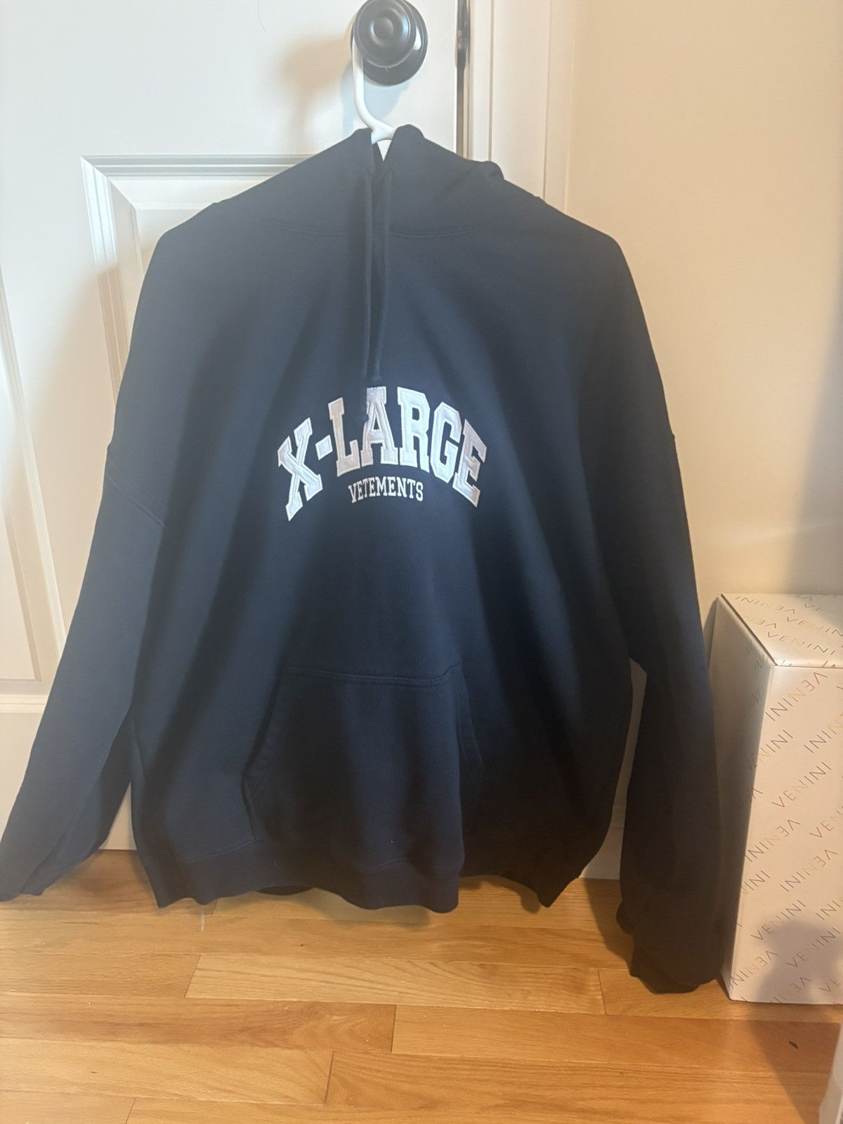 Vetements Vetements “X-LARGE” hoodie Size US XL / EU 56 / 4 - 1 Thumbnail