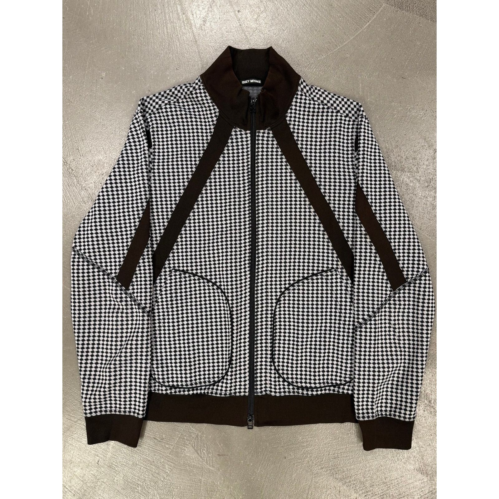 Issey Miyake Issey Miyake geometric bomber jacket Size S / US 4 / IT 40 - 1 Thumbnail
